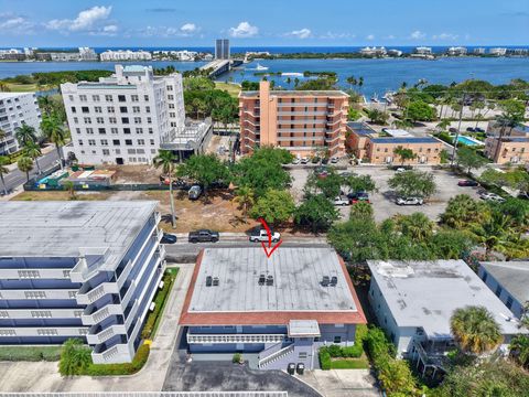 17 S Lakeside Dr 5 Lake Worth Beach FL 33460