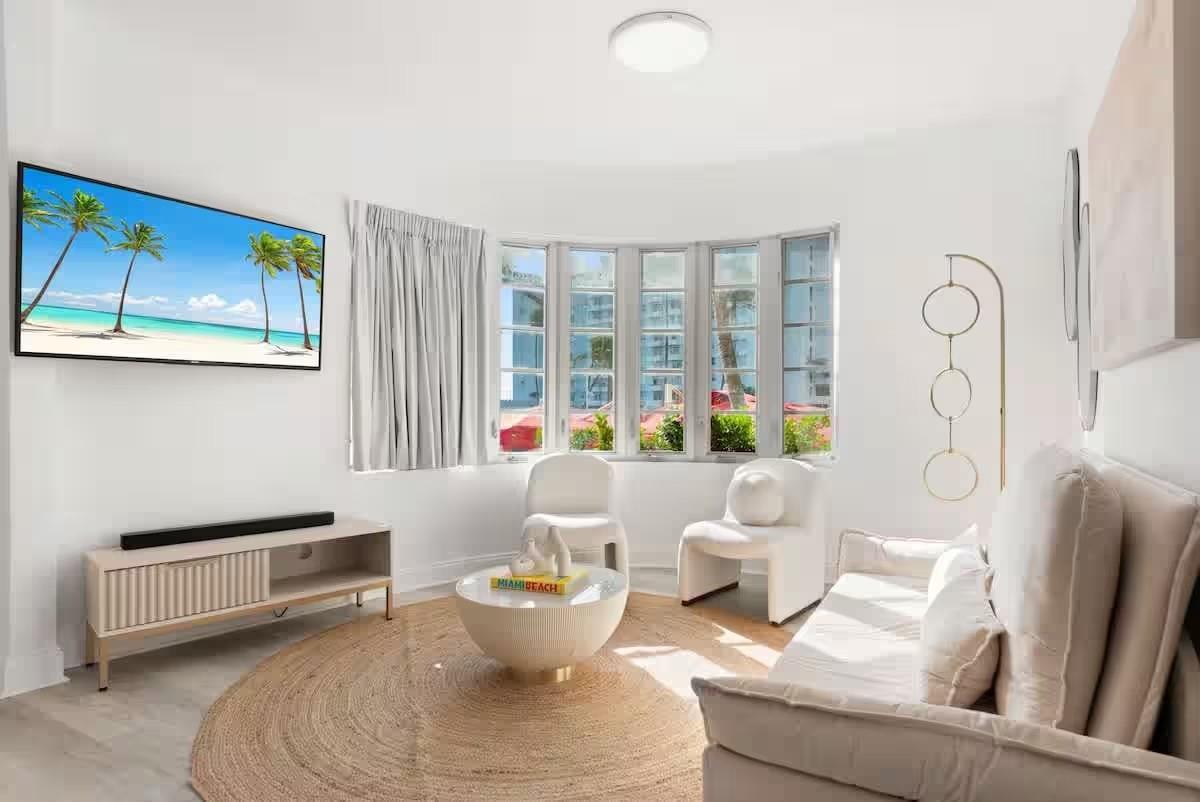 BARBIZON BEACH CLUB CONDO - Residential Lease