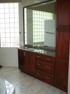 BINKS FOREST OF THE LANDI - Residential