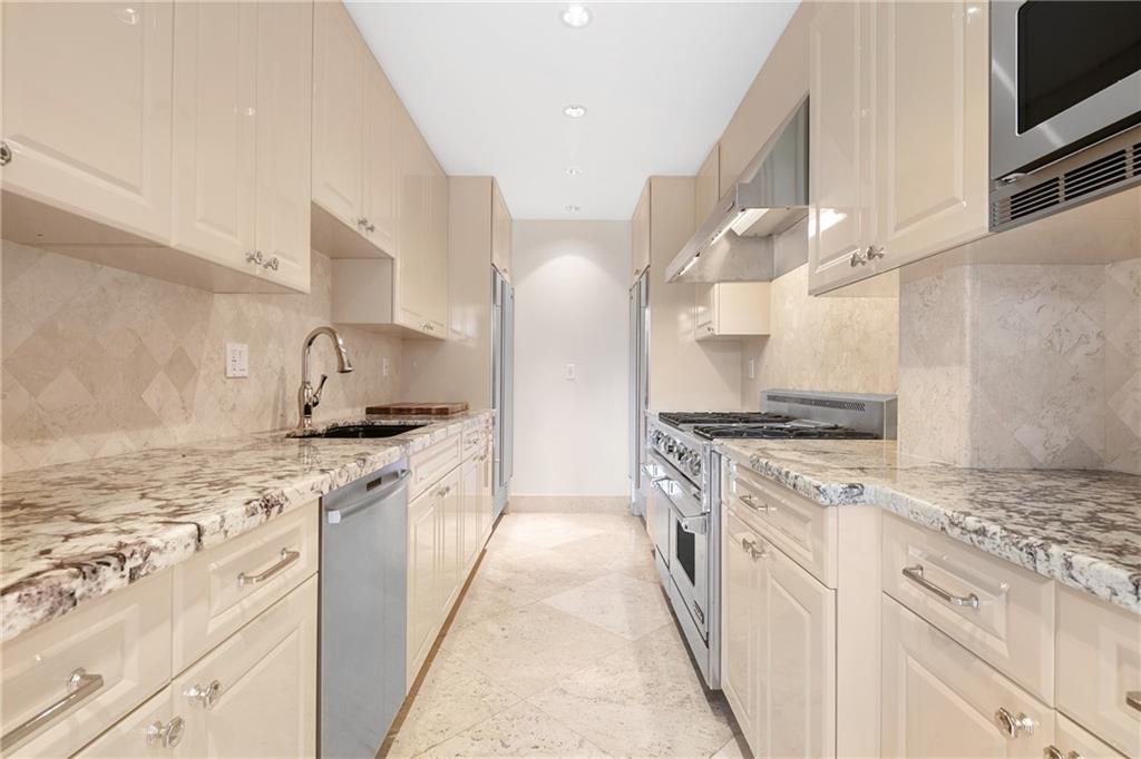 Idlewyld 1-19 B - Residential