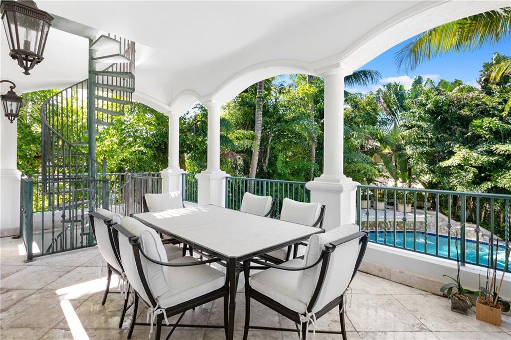 Idlewyld 1-19 B - Residential