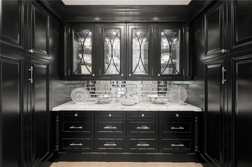 Idlewyld 1-19 B - Residential