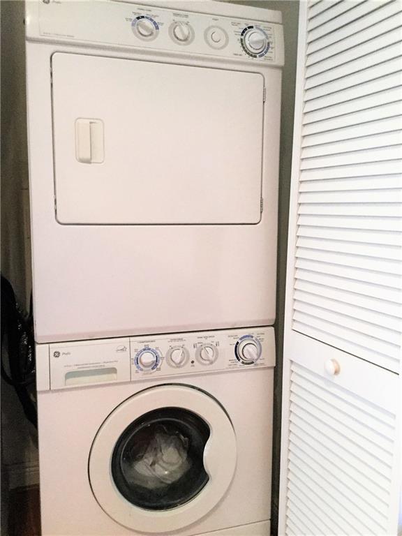 Sailboat Bend - Residential Lease