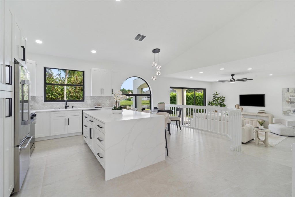 Photo of 19628 BISCAYNE BAY Drive, Boca Raton, FL 33498 (MLS # B26090785)