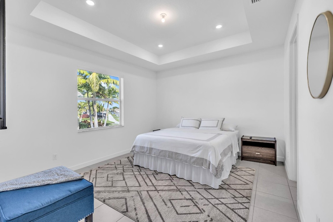 DELRAY TRAILS AT VILLA DE - Residential