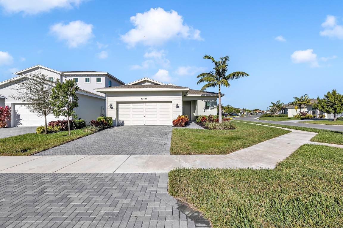 13431 E Amber Waves Avenue