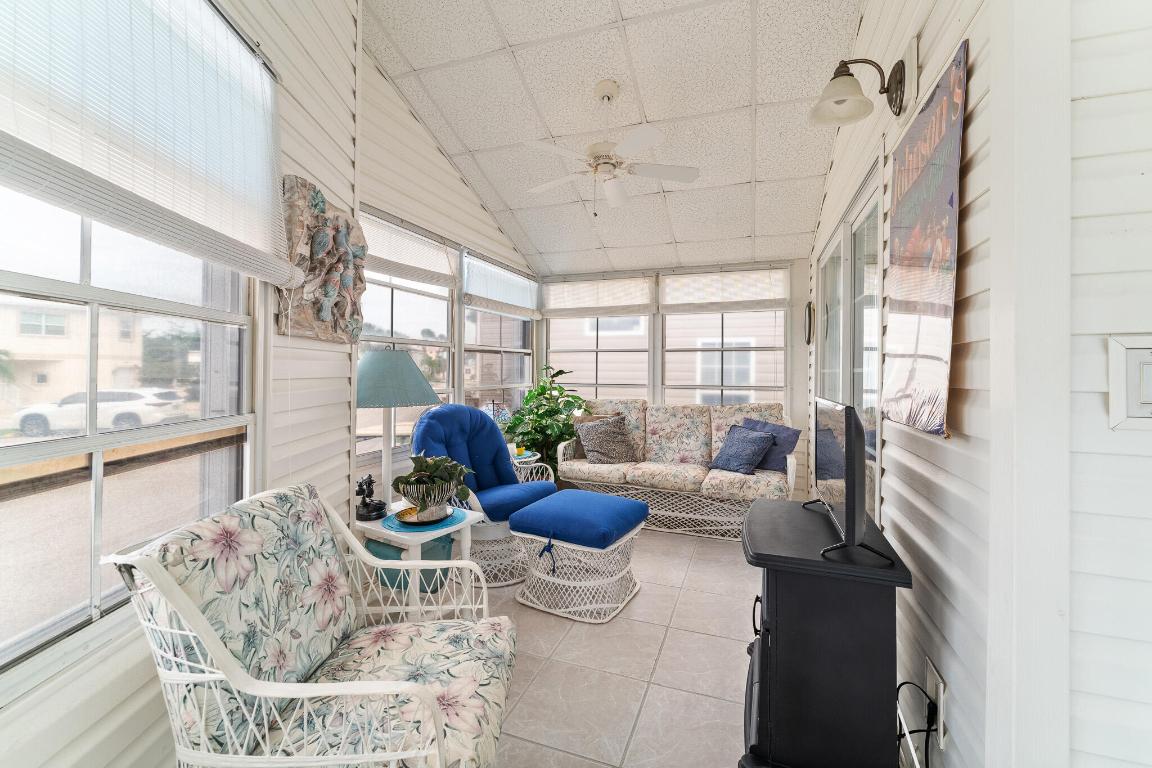 2013 Nettles Boulevard