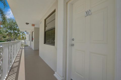 6037 Balboa Circle 202 Boca Raton FL 33433