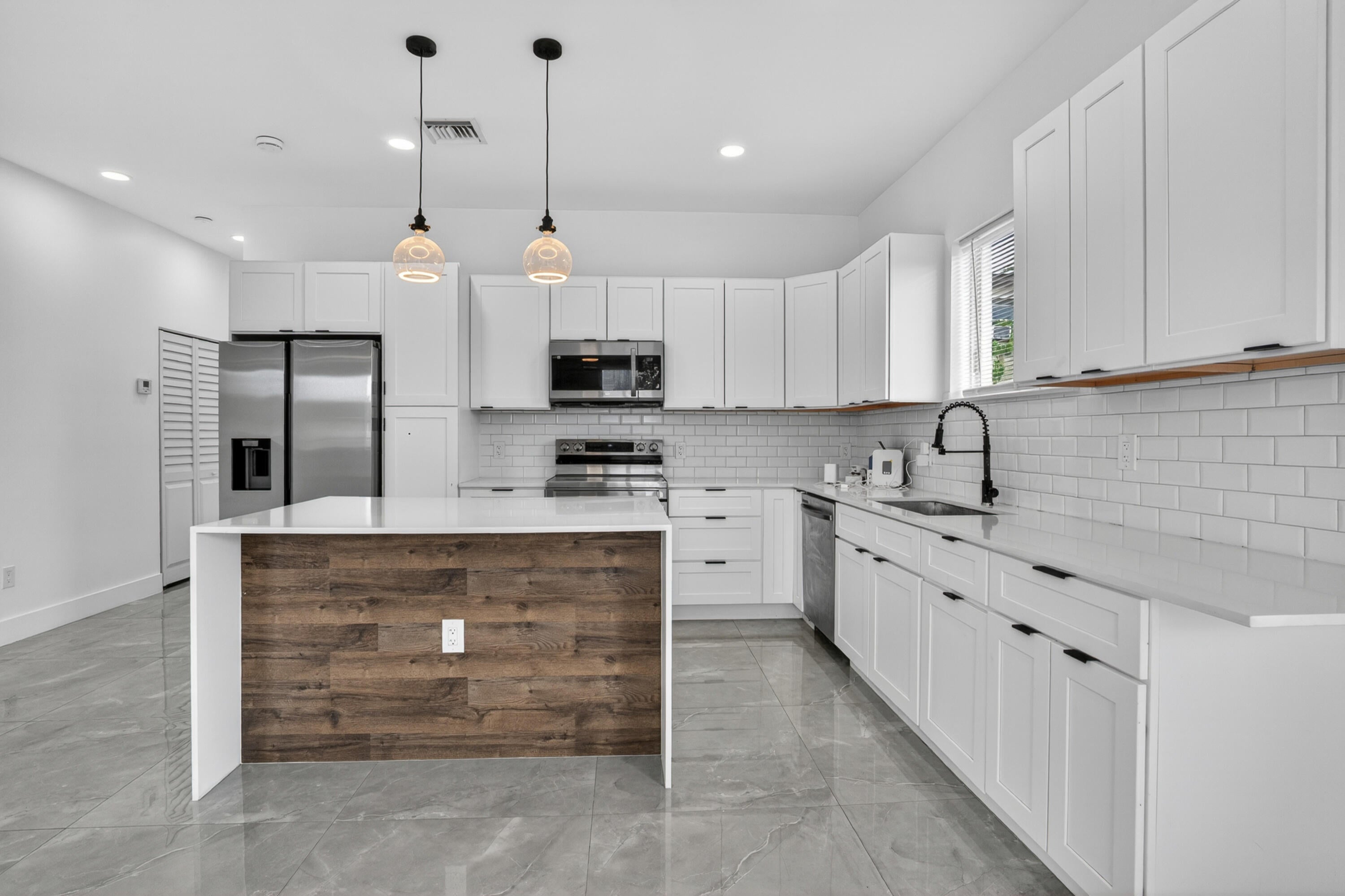 655 NW 24TH Avenue