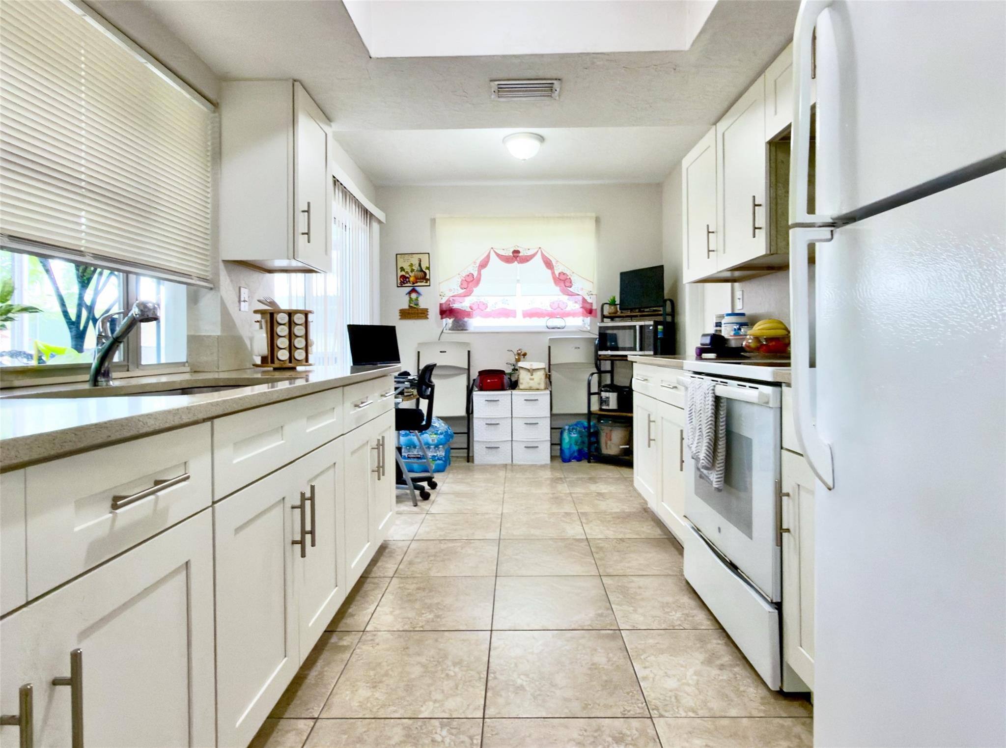 Mainlands Of Tamarac Lake - Residential