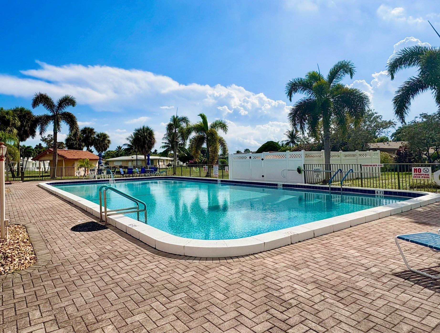 Mainlands Of Tamarac Lake - Residential