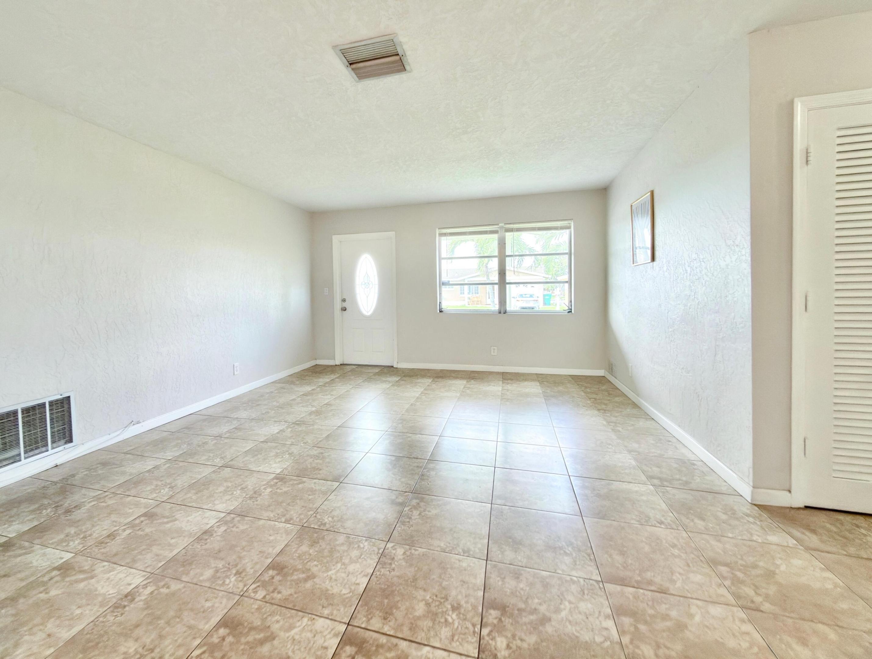 MAINLANDS OF TAMARAC LAKES - Residential
