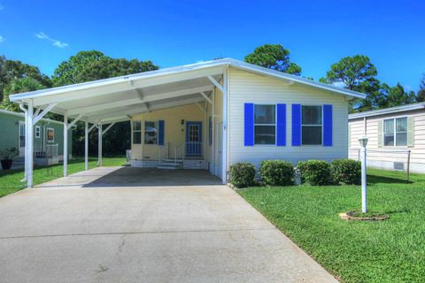 A home in Barefoot Bay