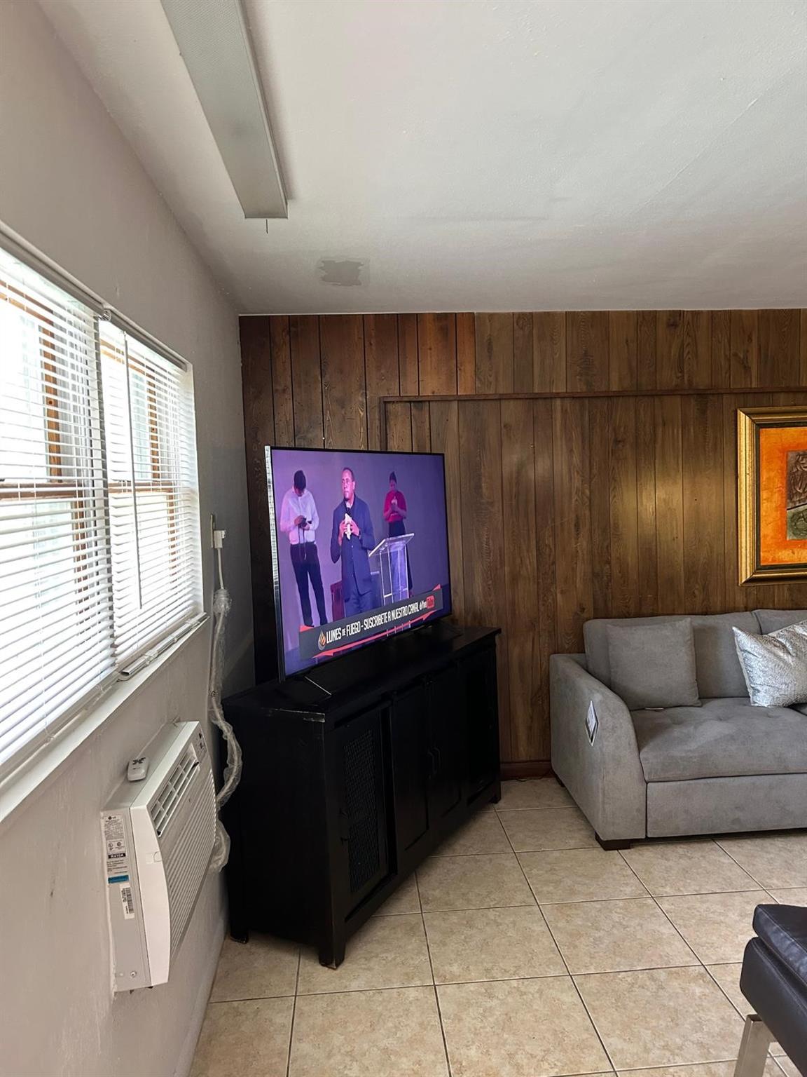 Hollywood Little Ranches - Residential Income