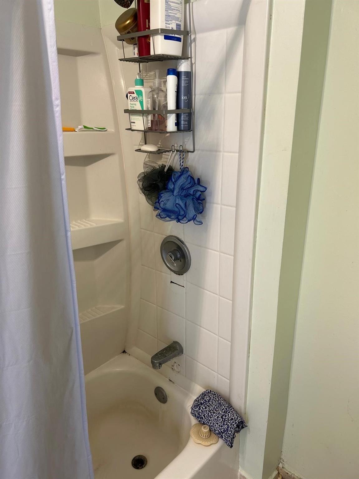 Hollywood Little Ranches - Residential Income