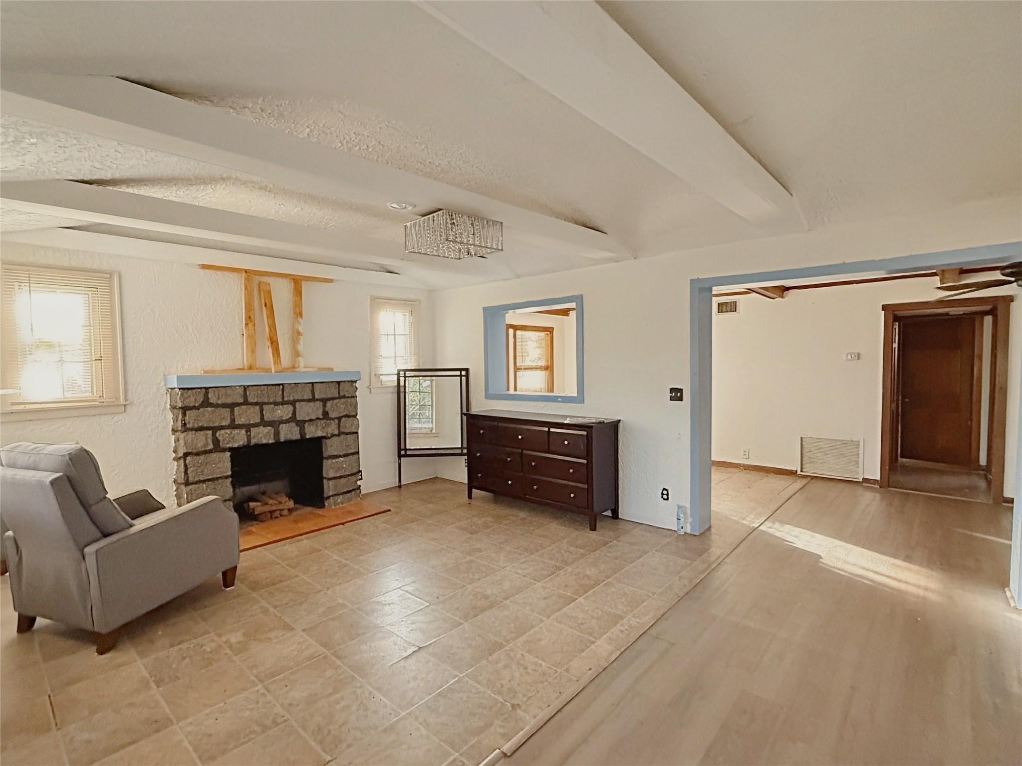 Hollywood Little Ranches - Residential Income