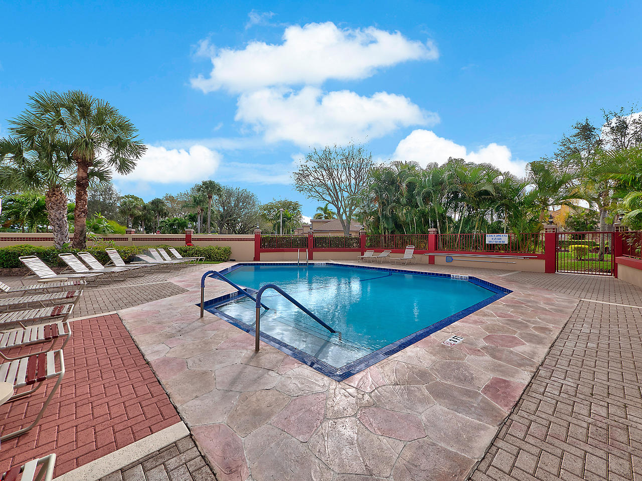 LANDINGS AT RIVER BRIDGE - Residential