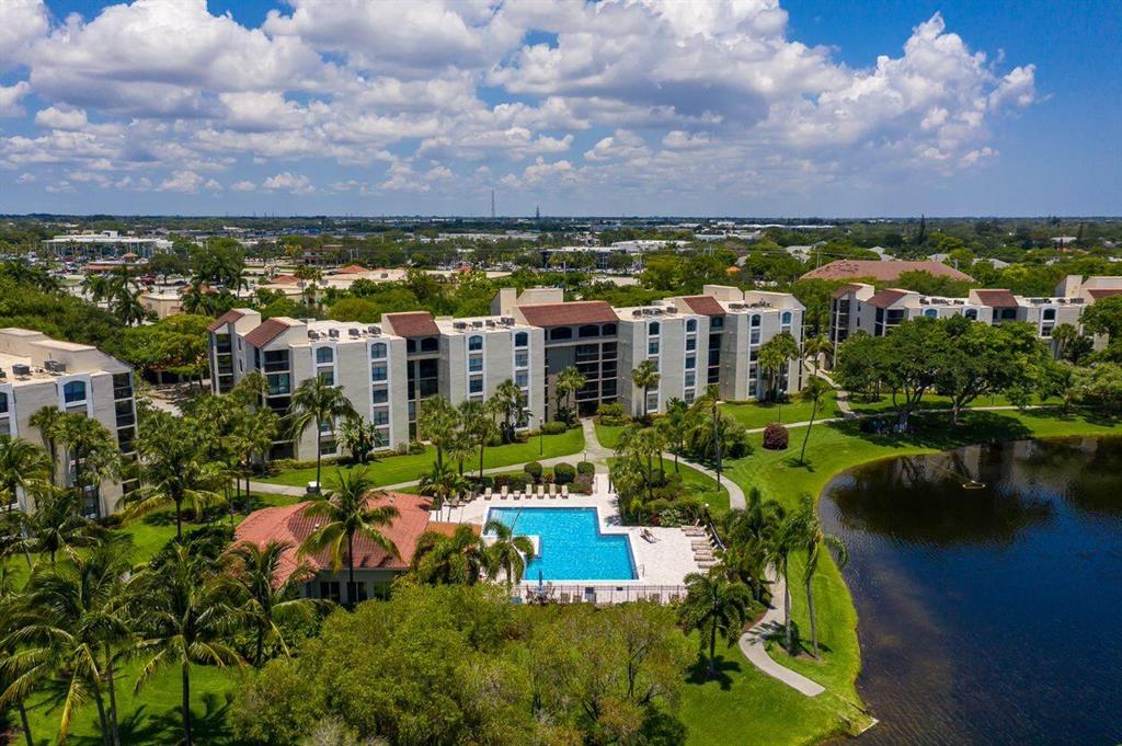 LAKESIDE CONDO - Residential Lease