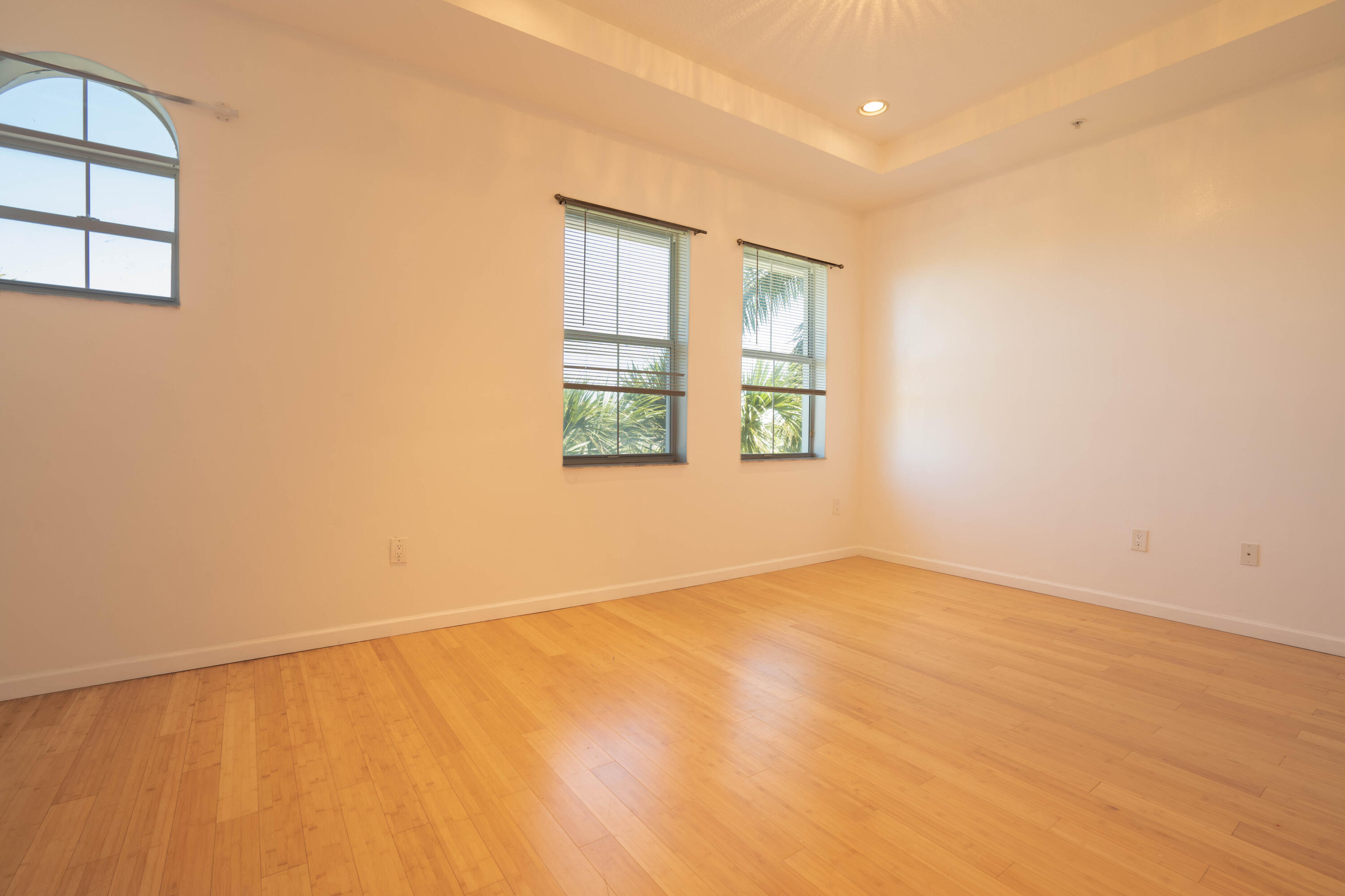 RENAISSANCE COMMONS PUD - Residential Lease