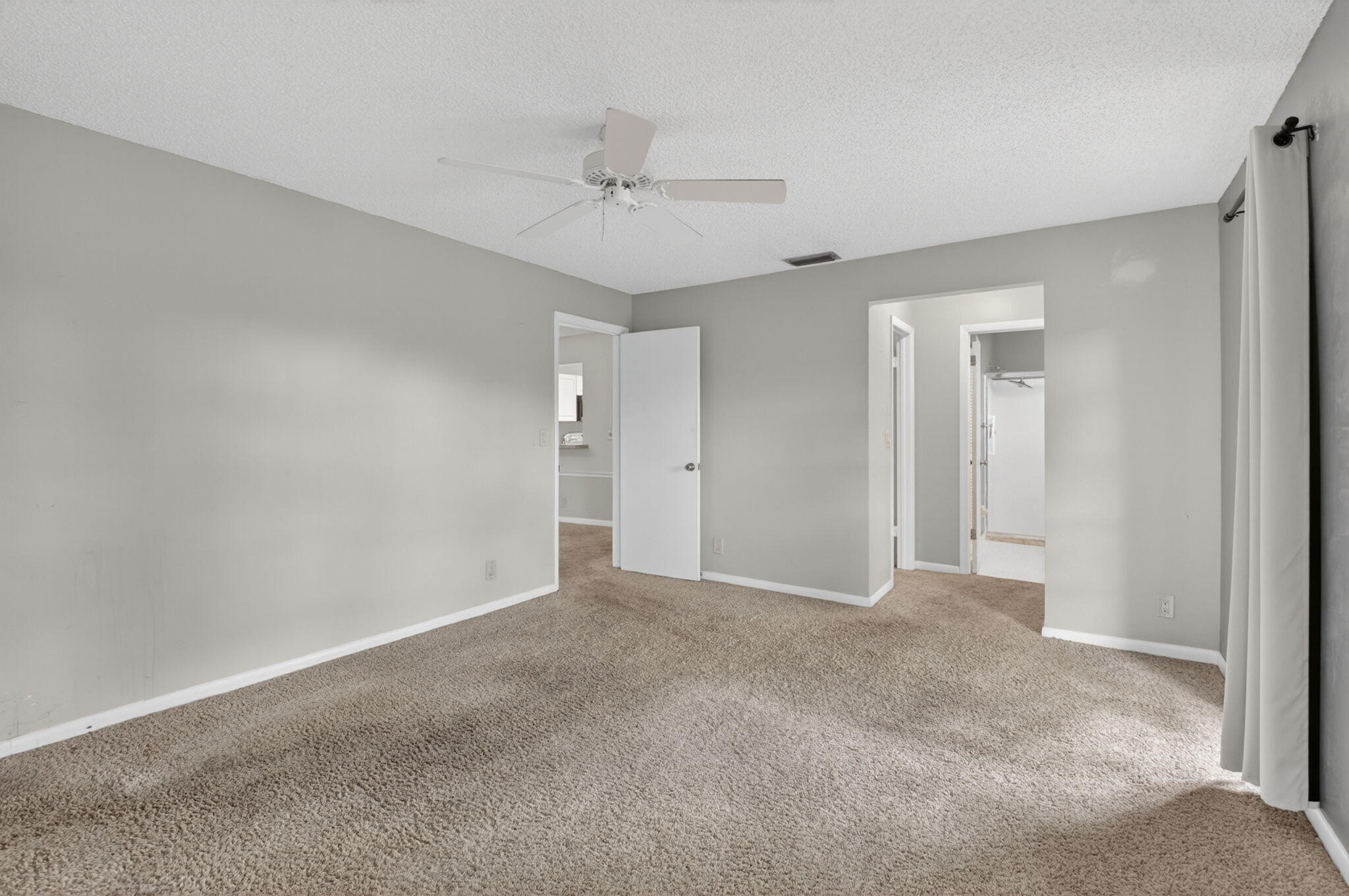 PALM GREENS AT VILLA DEL RAY CONDO II - Residential