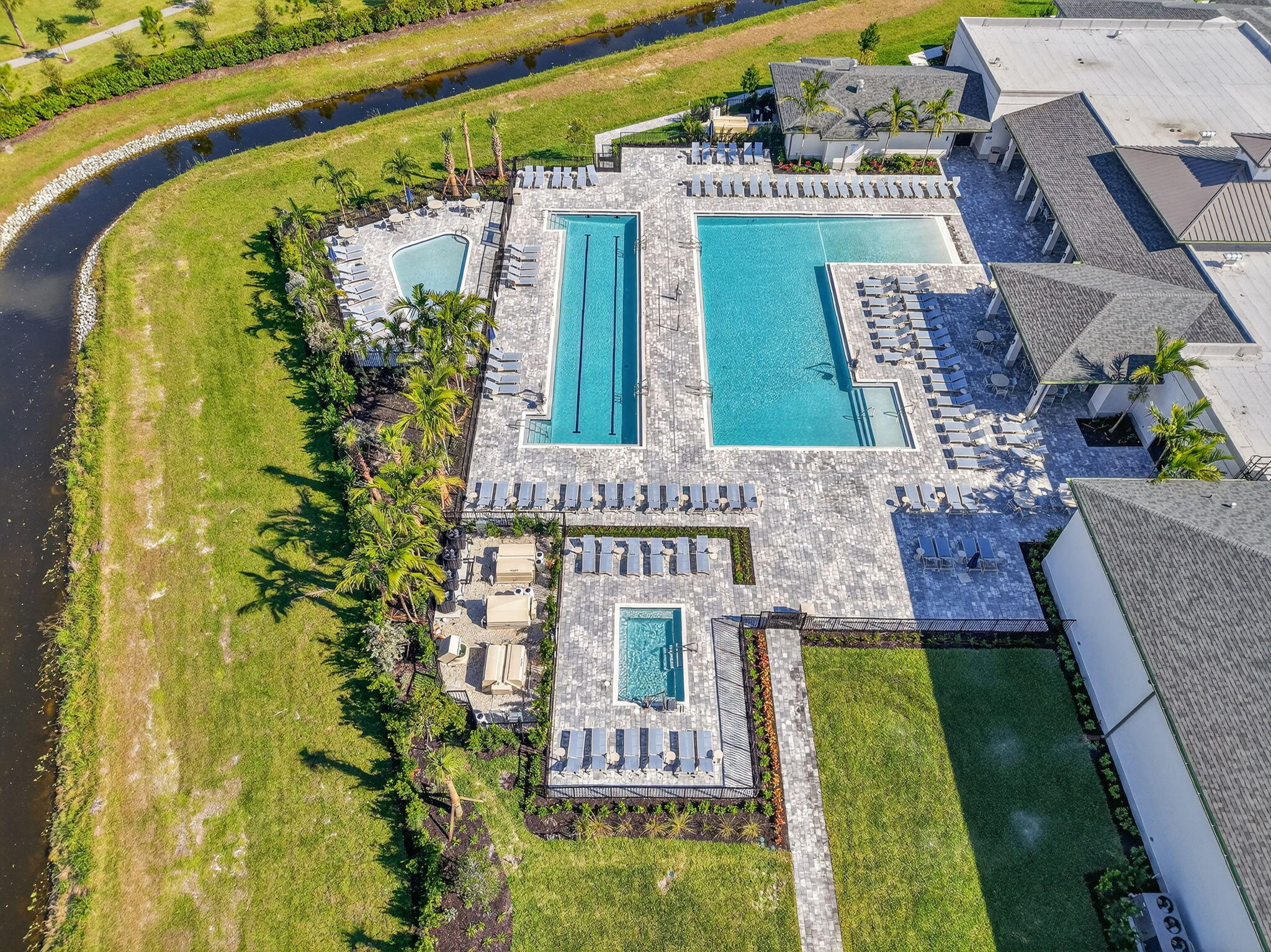 PALM GREENS AT VILLA DEL RAY CONDO II - Residential