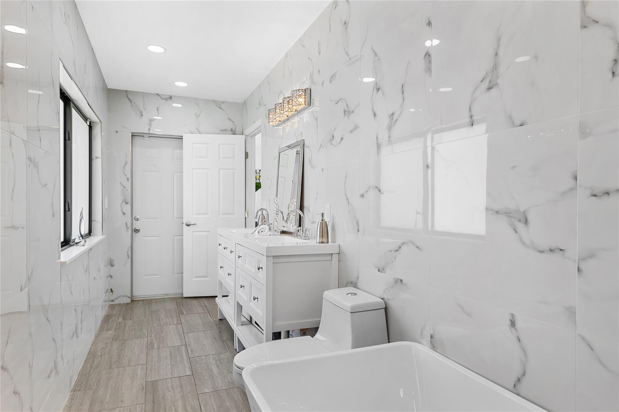 Las Olas Isles - Residential