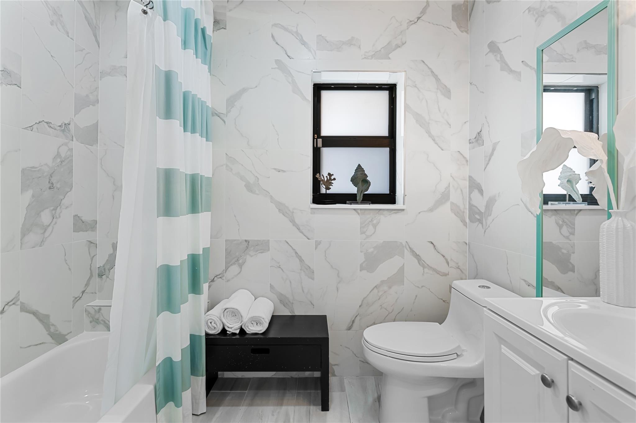 Las Olas Isles - Residential