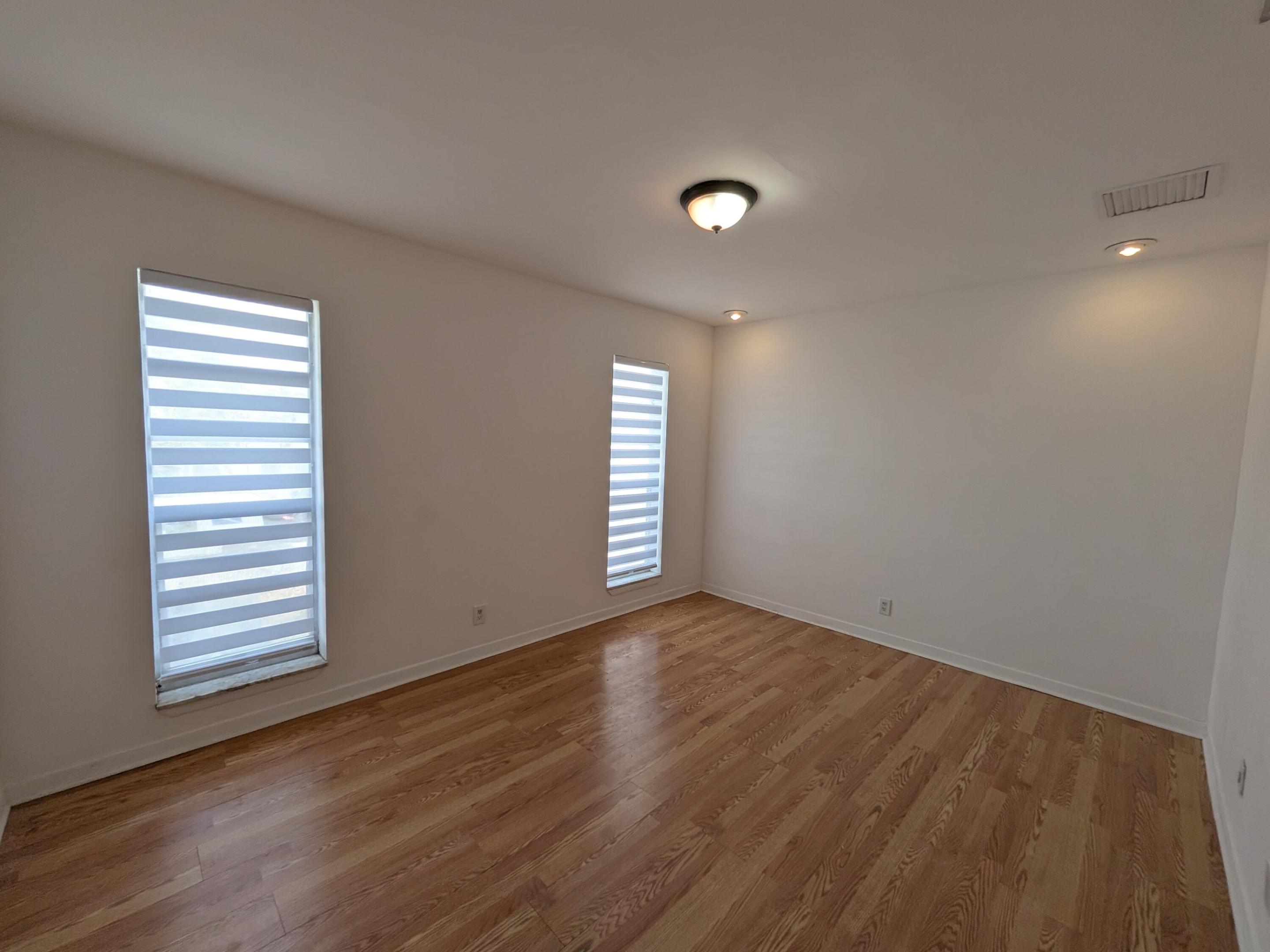 TAM O SHANTER VILLAS SEC 2 - Residential