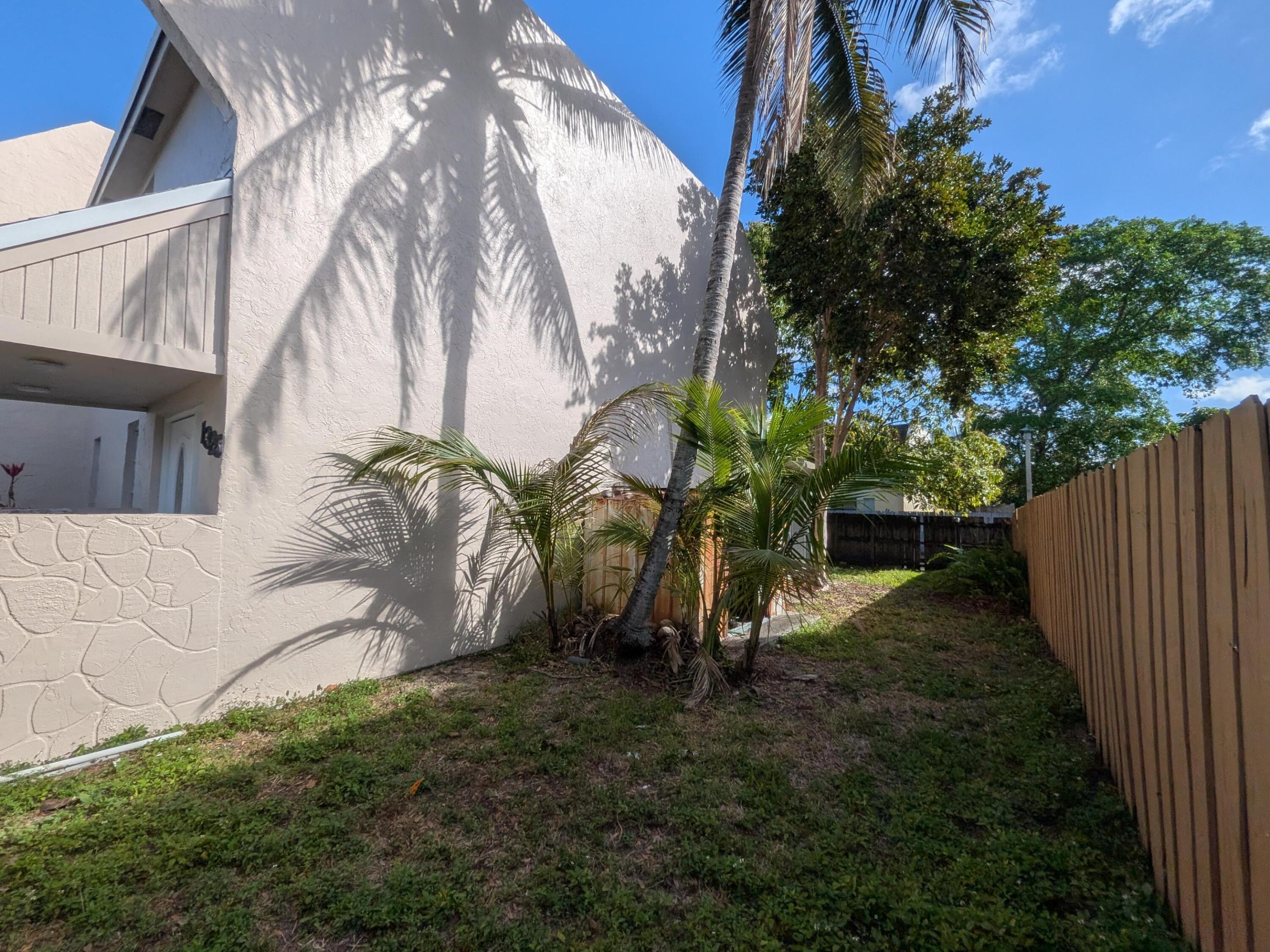 TAM O SHANTER VILLAS SEC 2 - Residential