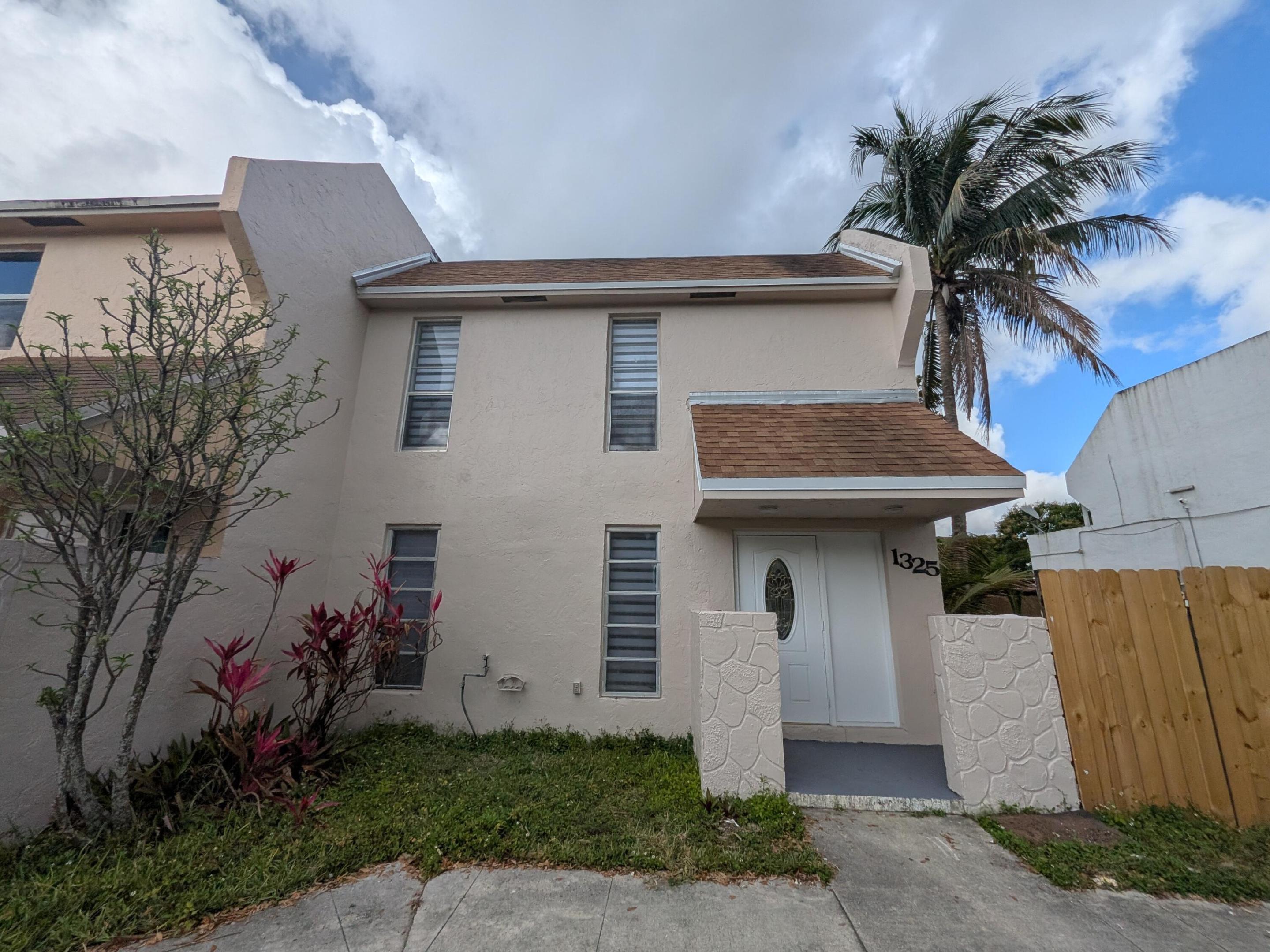 TAM O SHANTER VILLAS SEC 2 - Residential