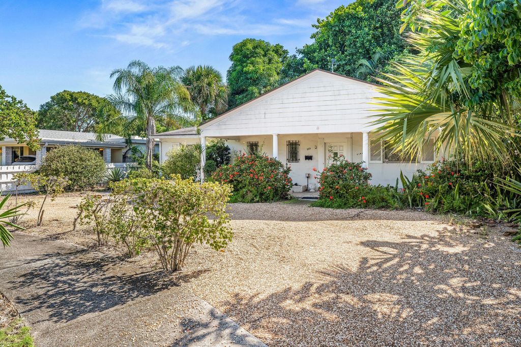 Photo of 330 Marlborough Place, West Palm Beach, FL 33405 (MLS # R11138131)