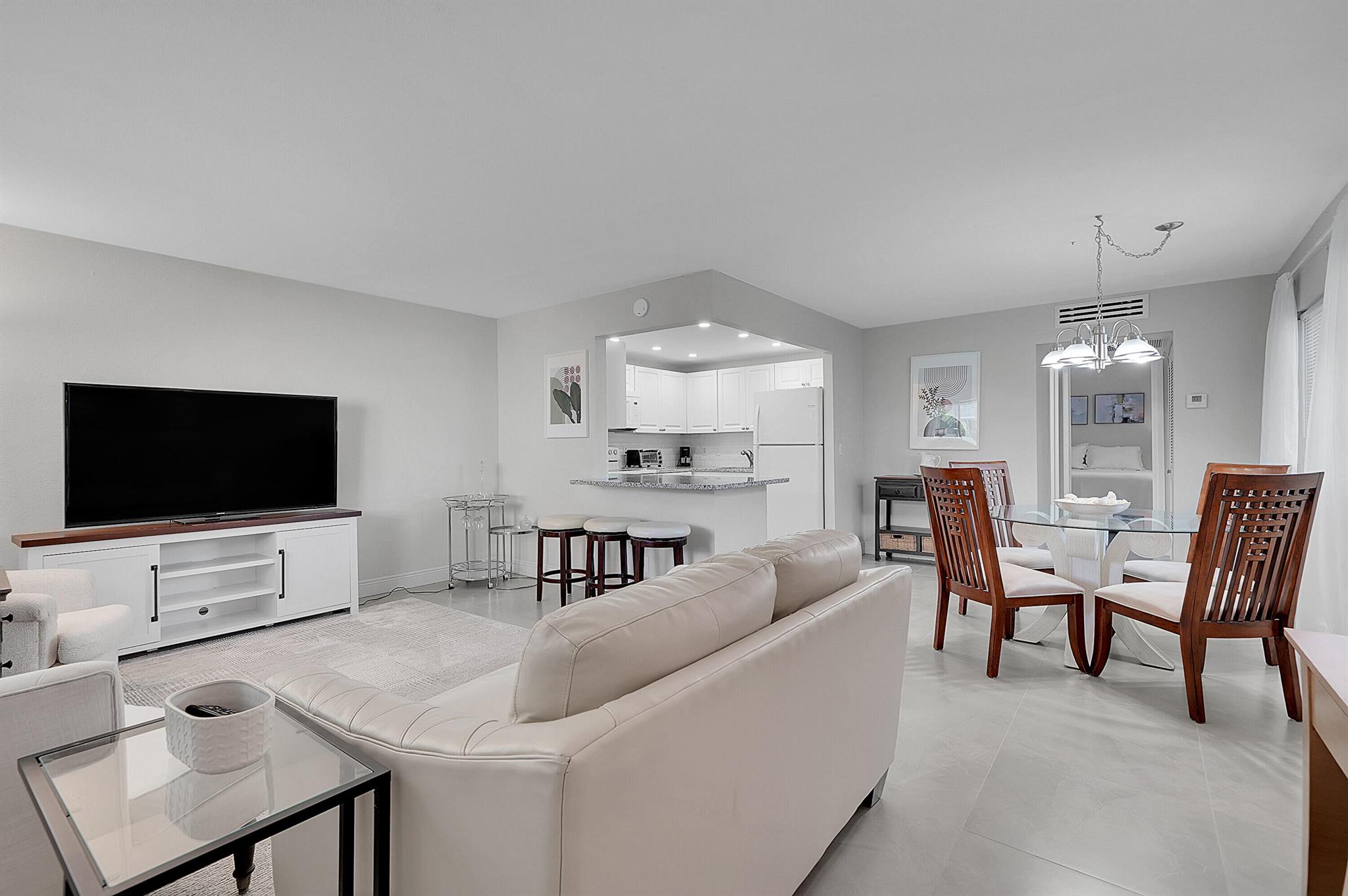 KINGS POINT FLANDERS COND - Residential Lease