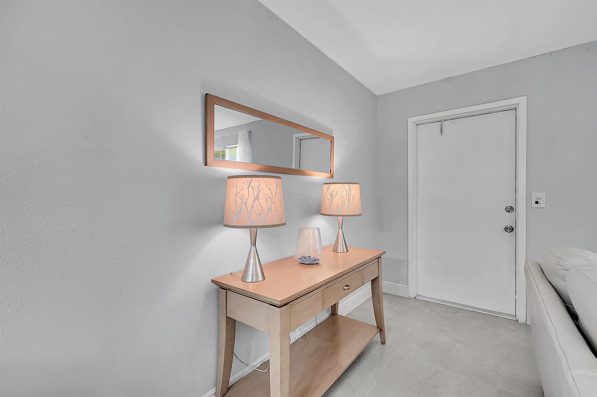 KINGS POINT FLANDERS COND - Residential Lease