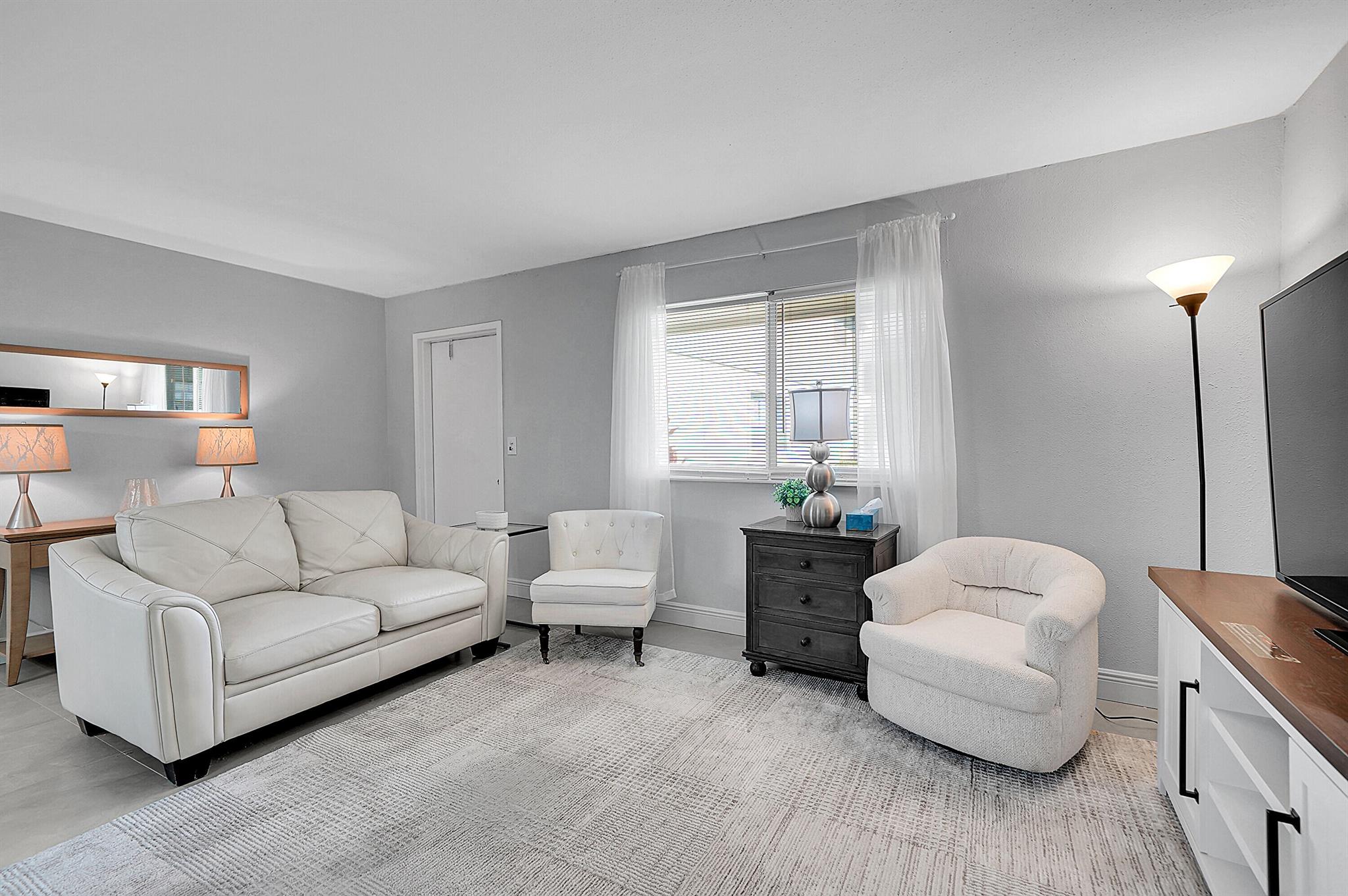 KINGS POINT FLANDERS COND - Residential Lease