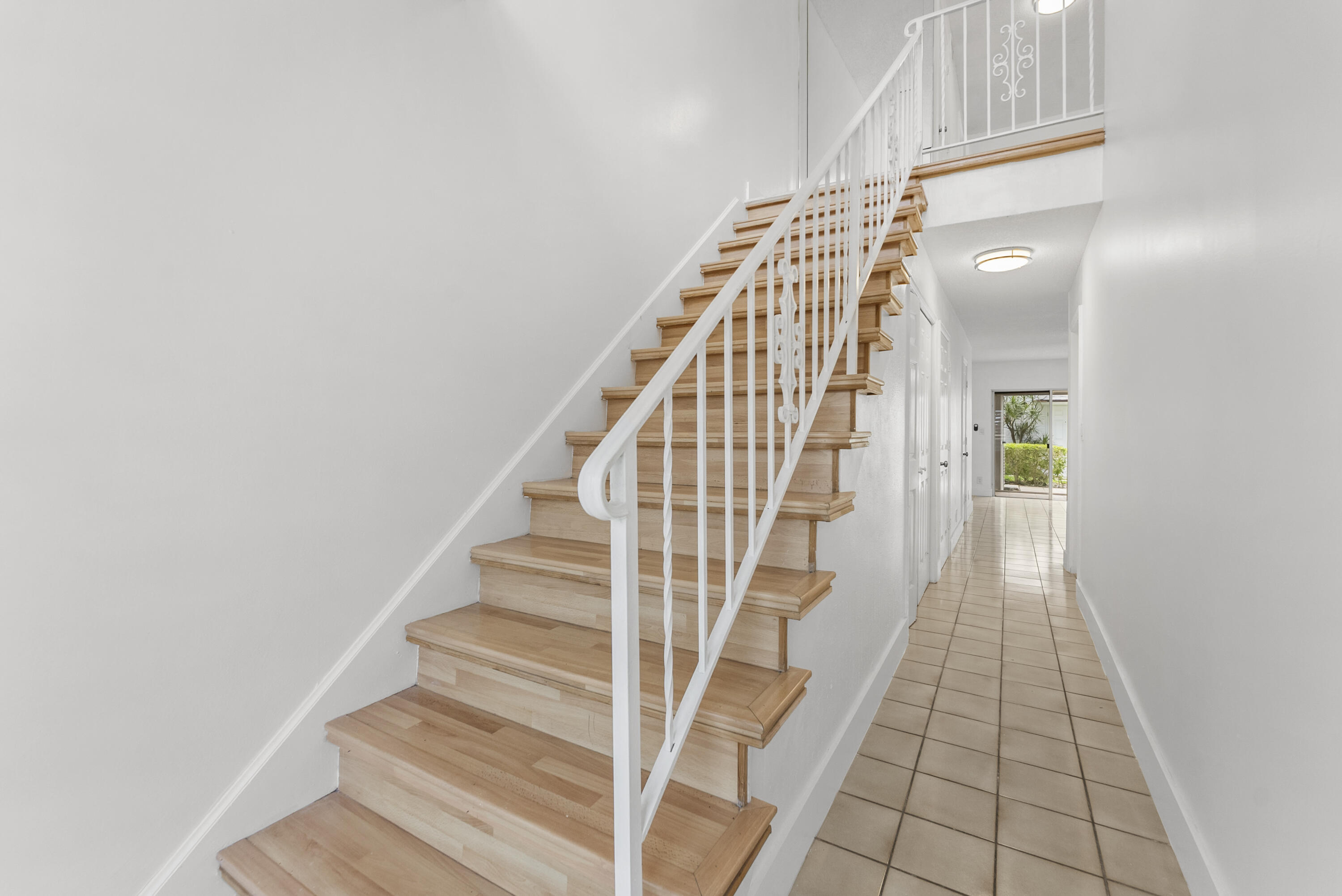 HILLSBORO BEACH - Residential