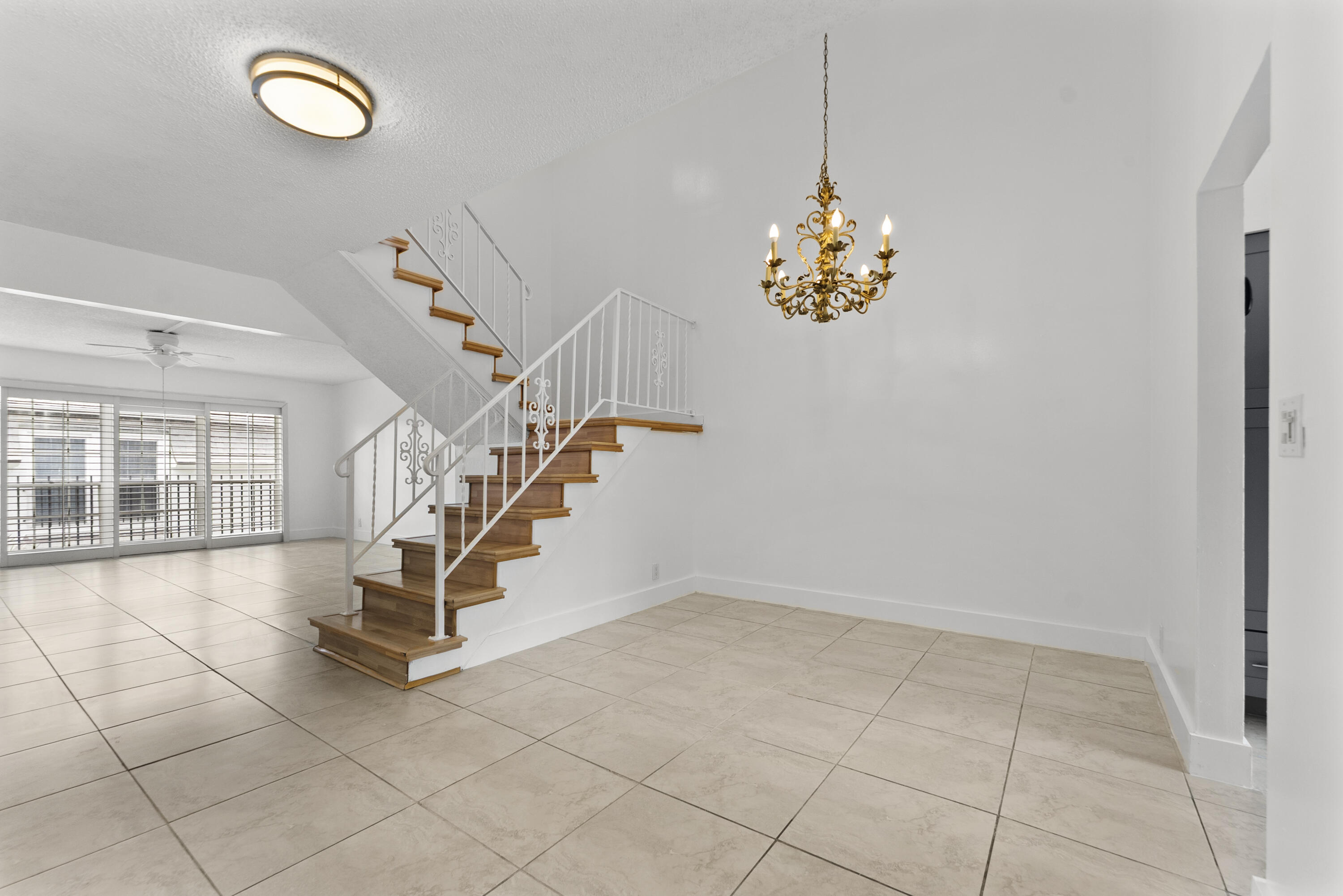 HILLSBORO BEACH - Residential