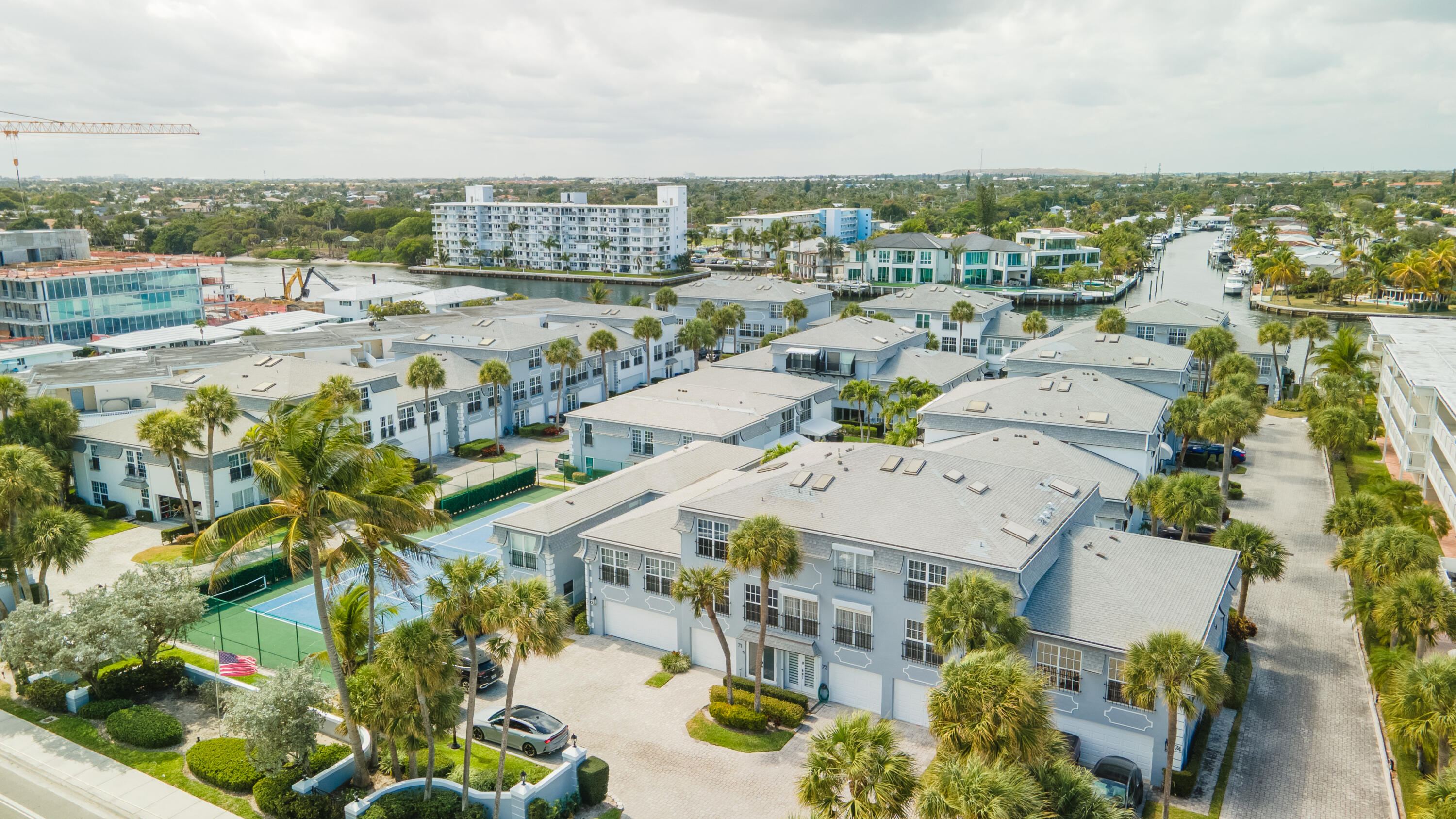 HILLSBORO BEACH - Residential