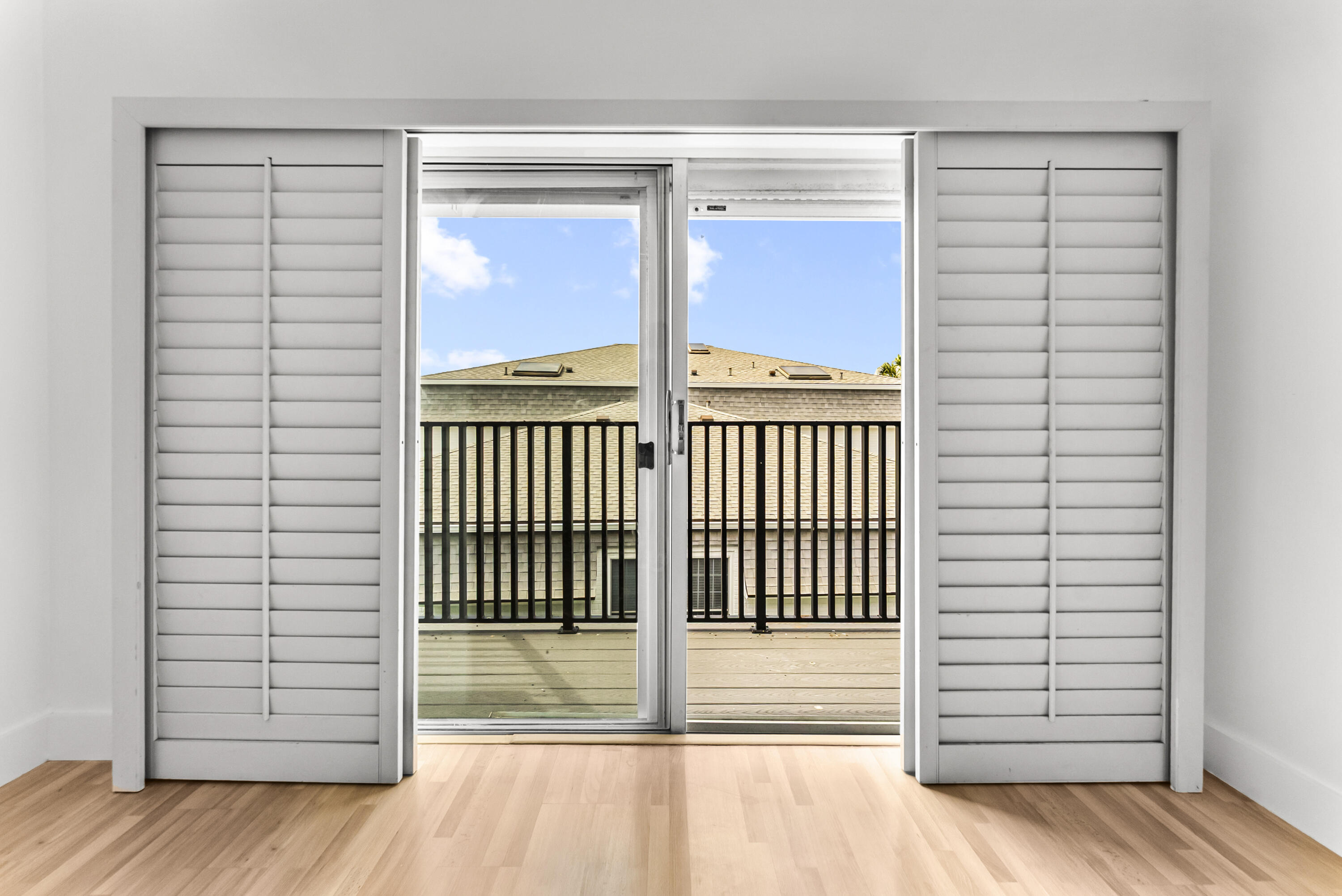 HILLSBORO BEACH - Residential