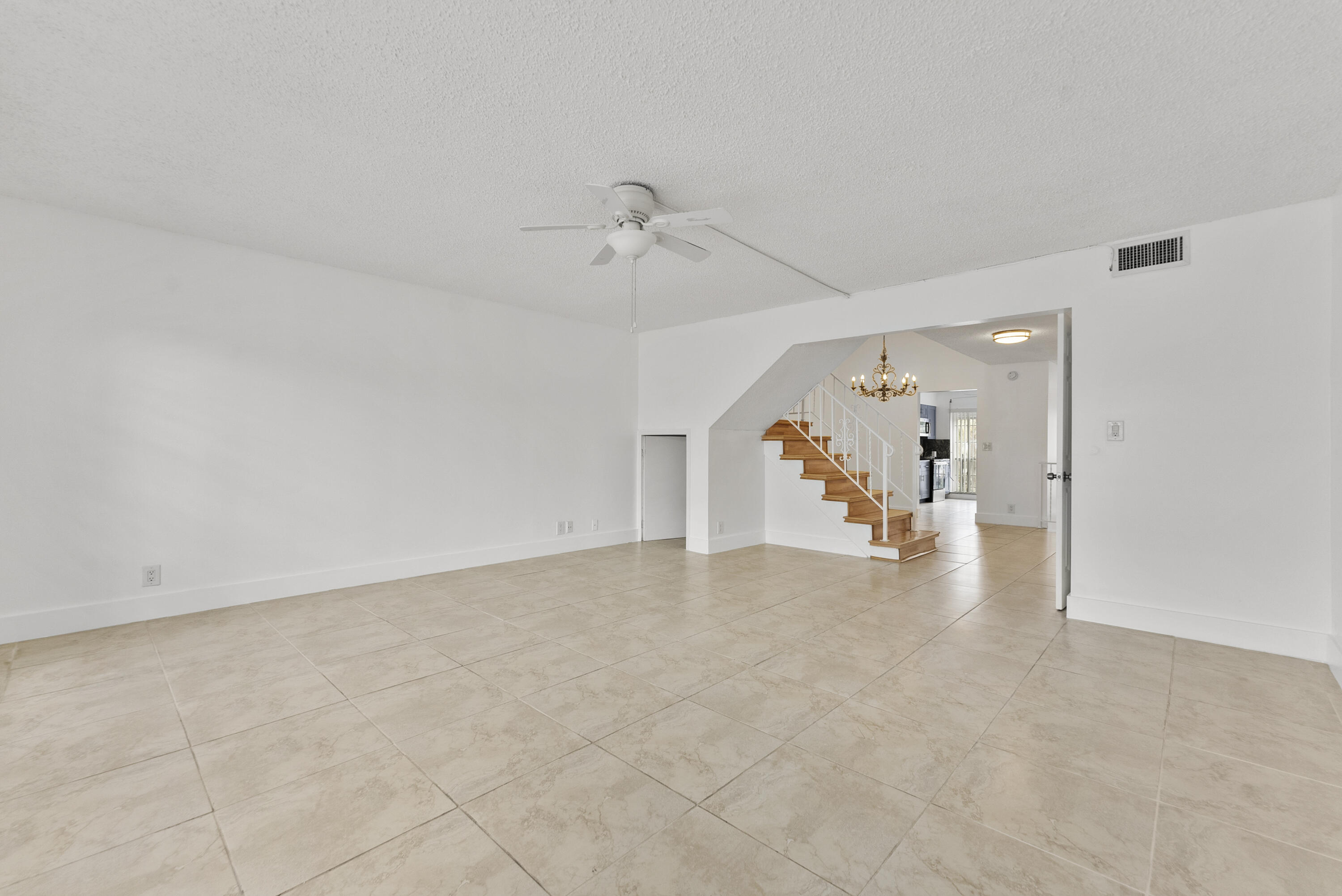 HILLSBORO BEACH - Residential