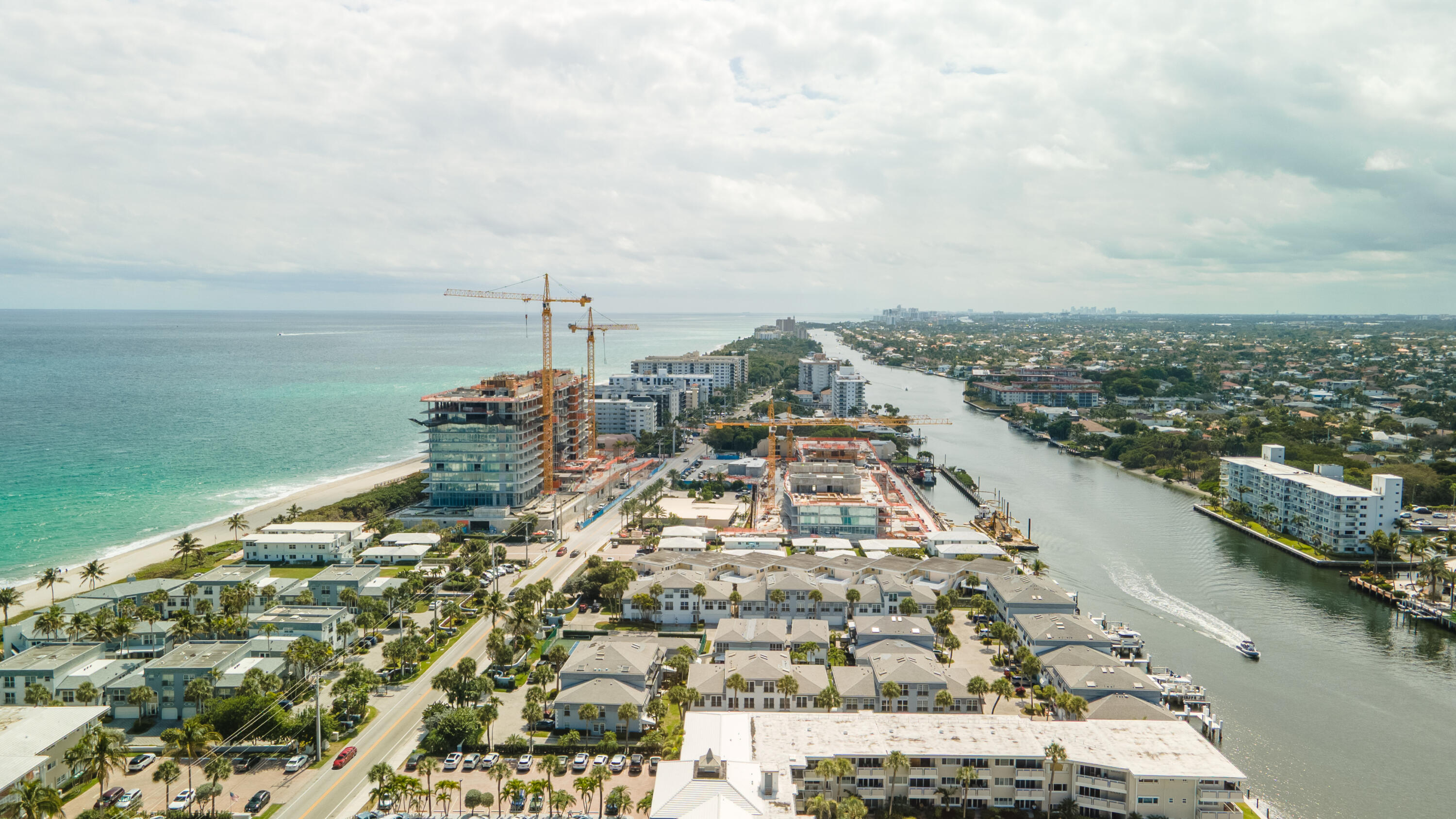 HILLSBORO BEACH - Residential