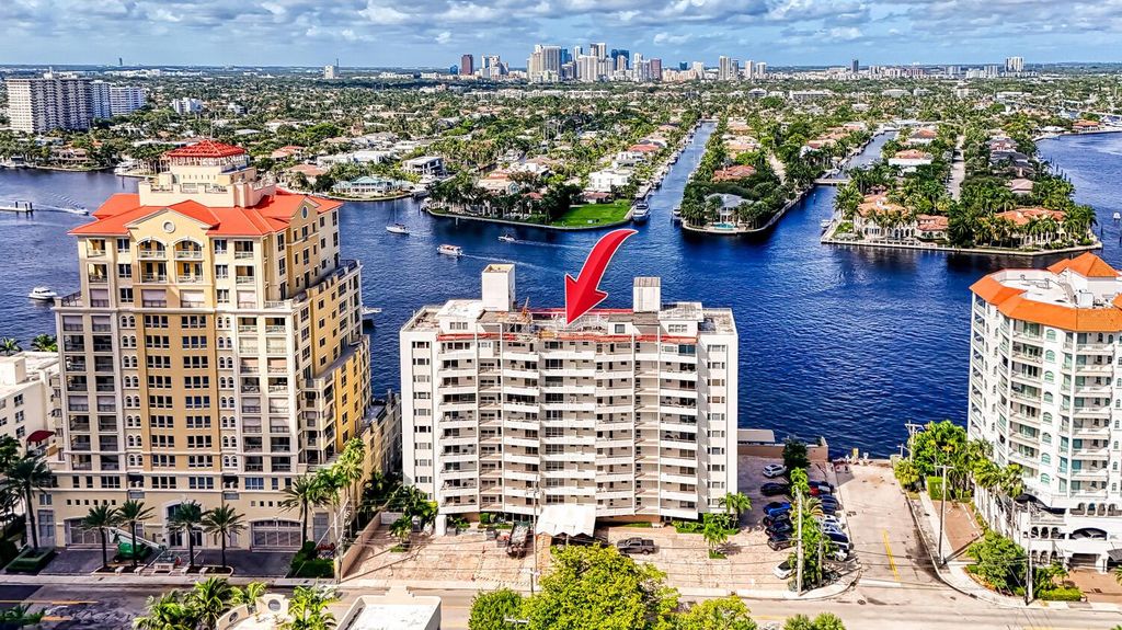 Photo of 215 N Birch Road #5b, Fort Lauderdale, FL 33304 (MLS # R11130278)