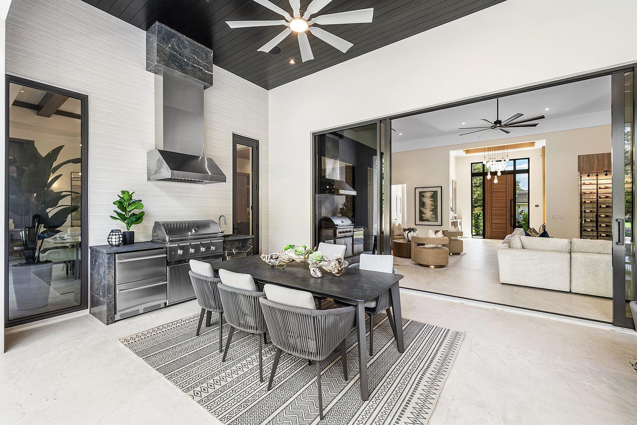 PALM BEACH FARMS CO 11 - Residential