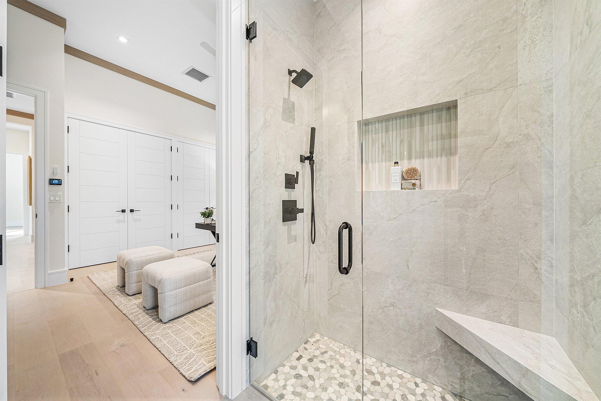 PALM BEACH FARMS CO 11 - Residential
