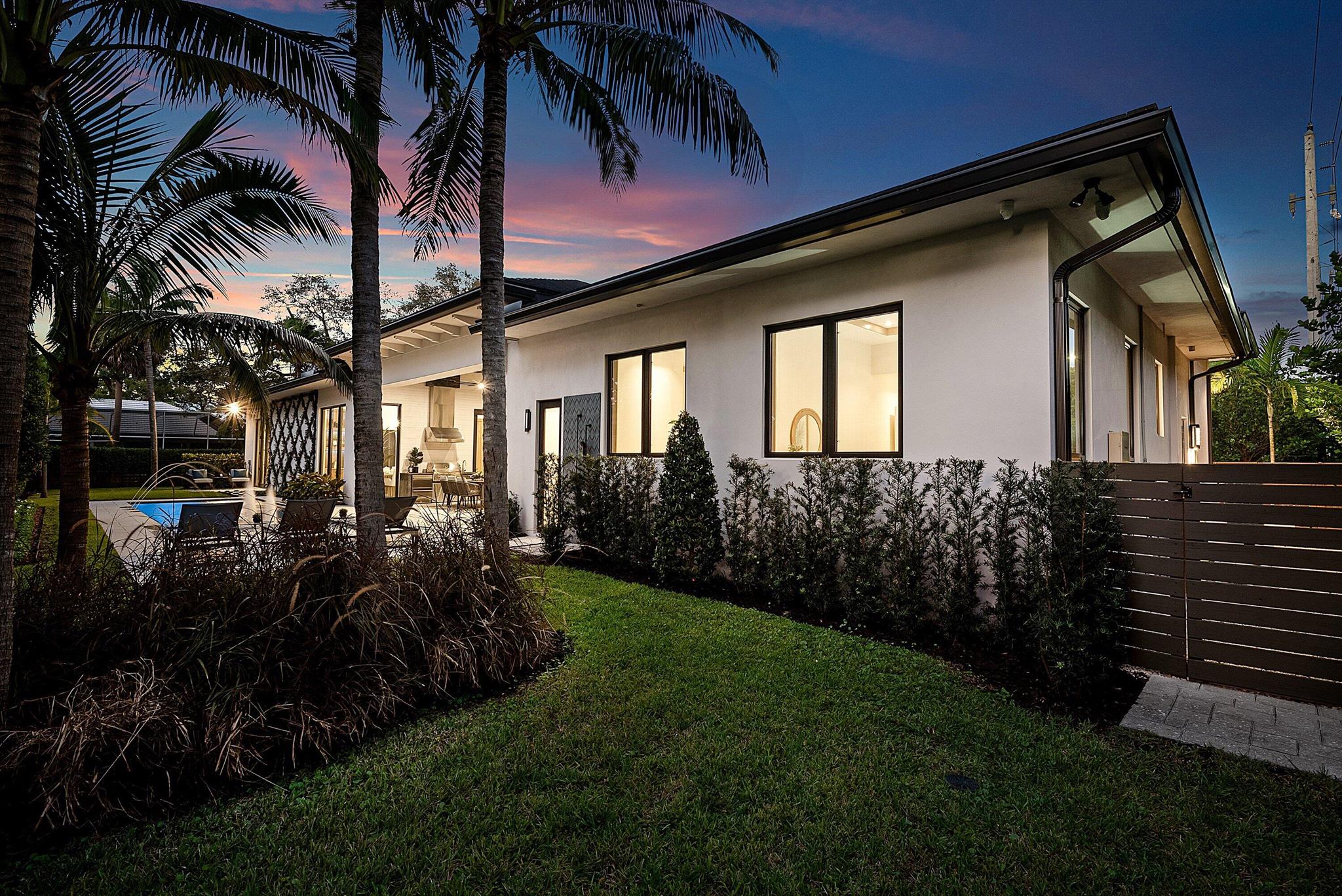 PALM BEACH FARMS CO 11 - Residential