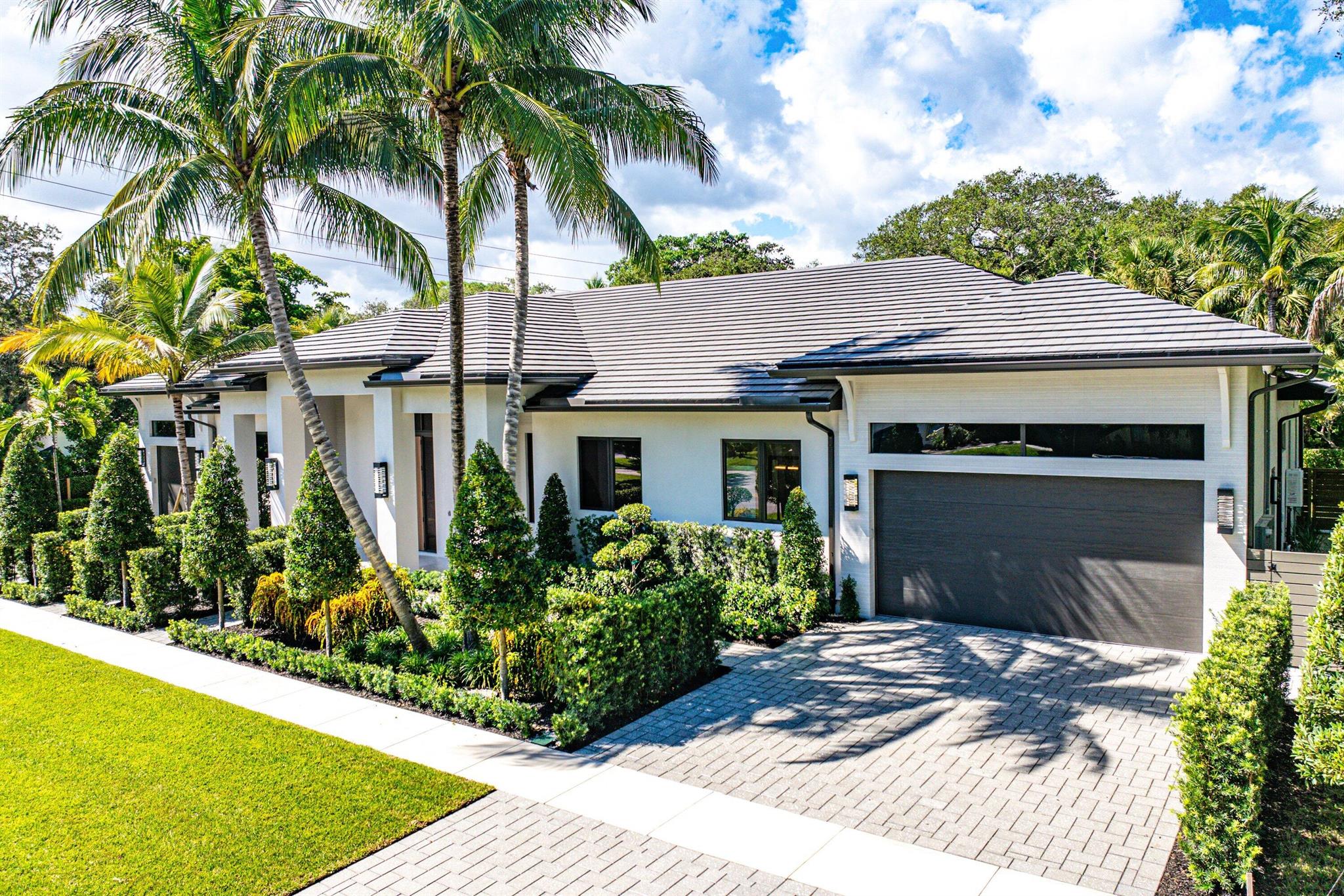 PALM BEACH FARMS CO 11 - Residential