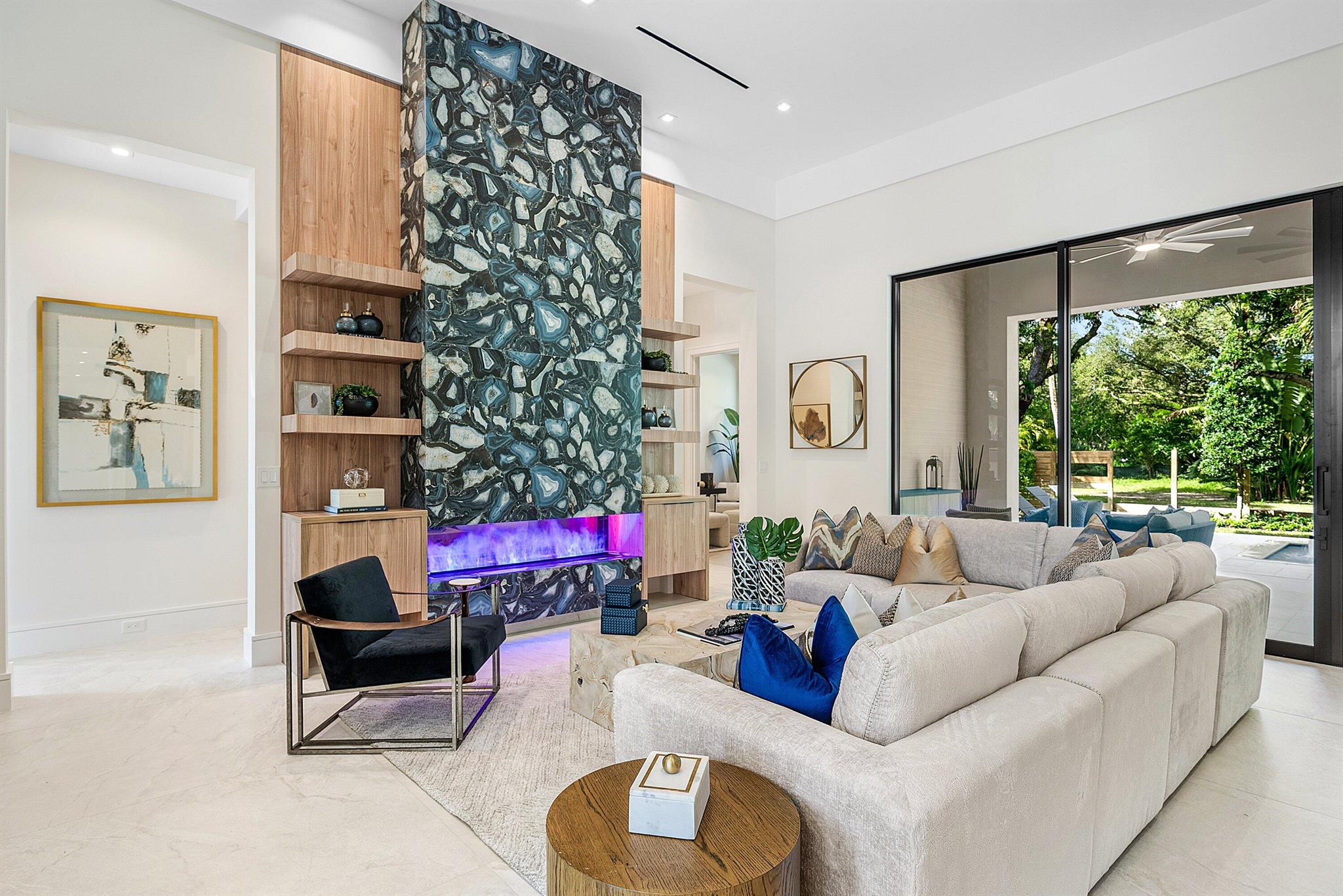 PALM BEACH FARMS CO 11 - Residential