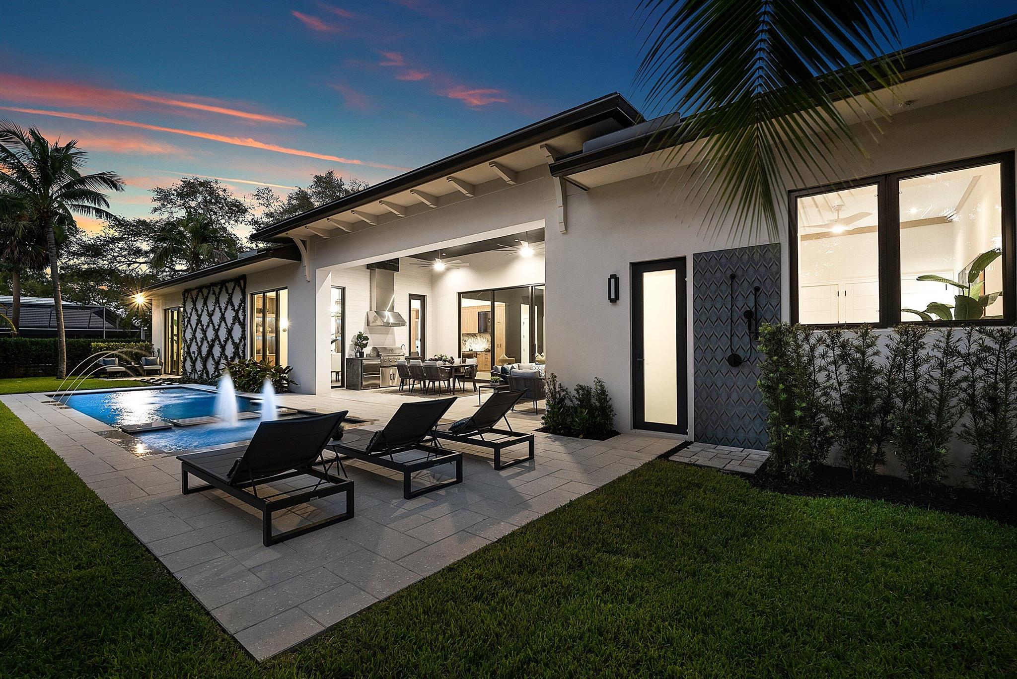 PALM BEACH FARMS CO 11 - Residential
