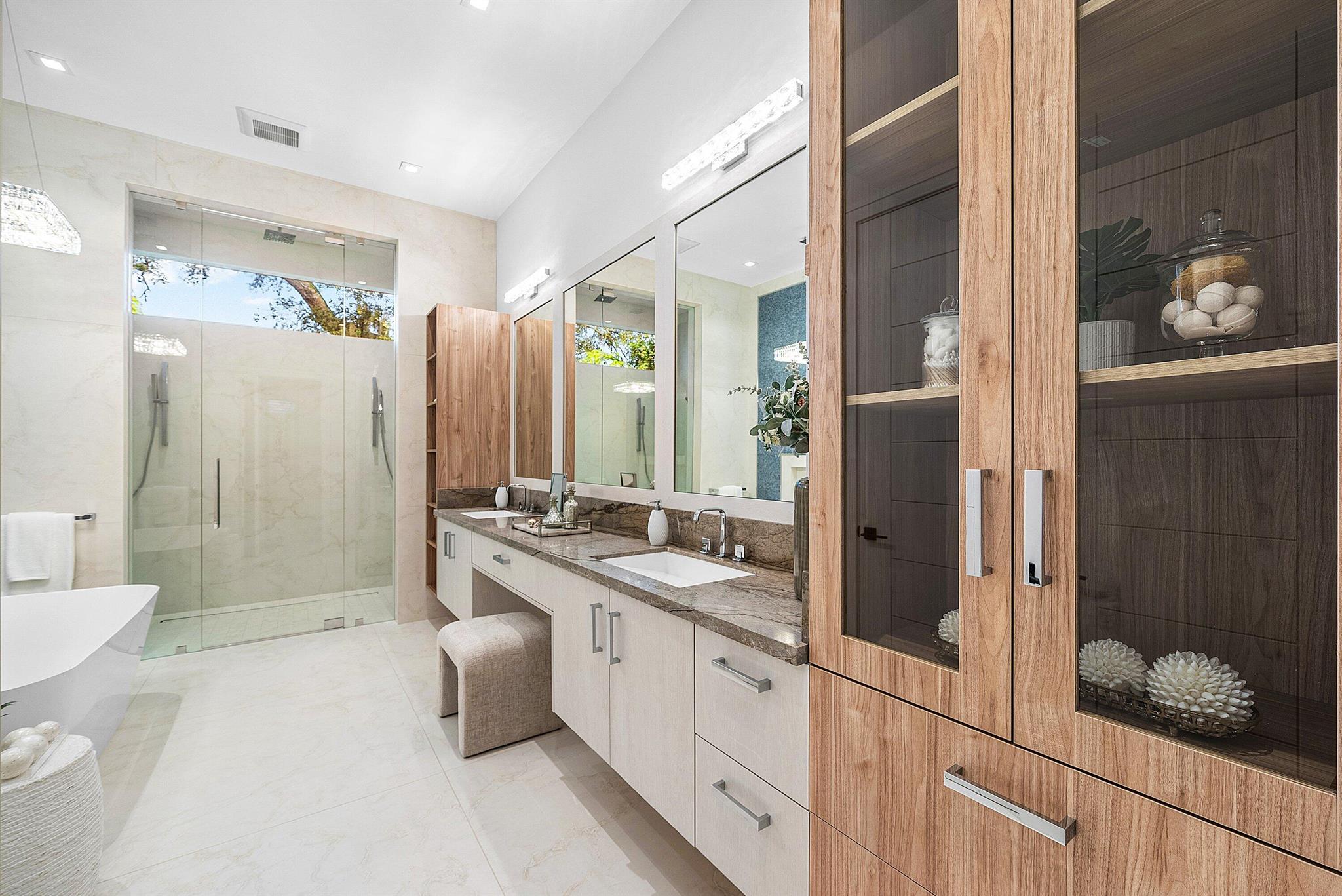 PALM BEACH FARMS CO 11 - Residential