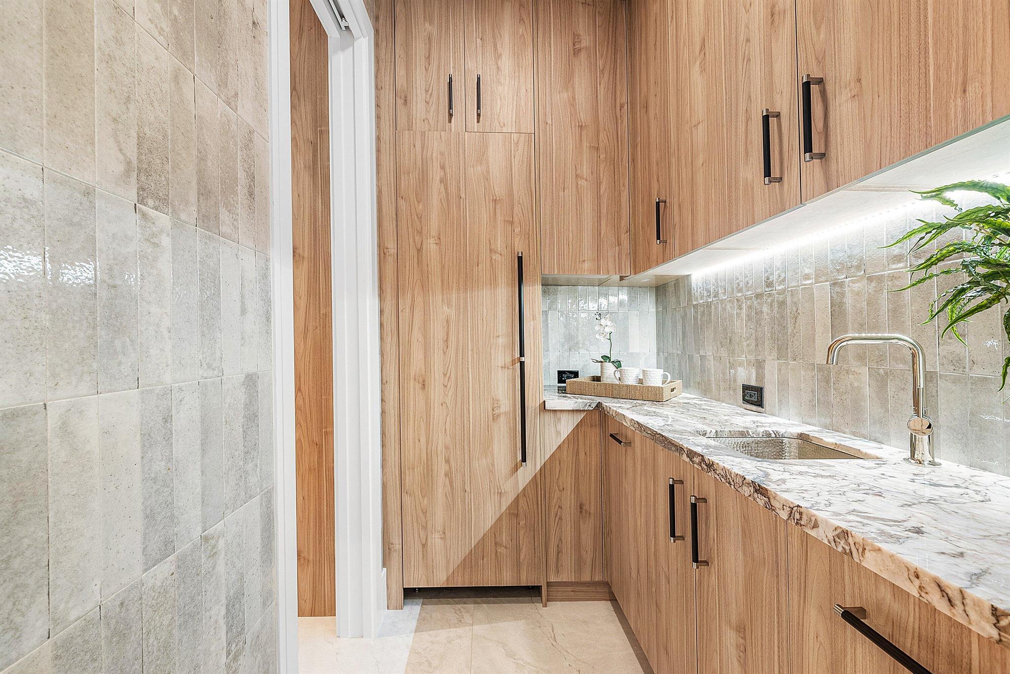 PALM BEACH FARMS CO 11 - Residential