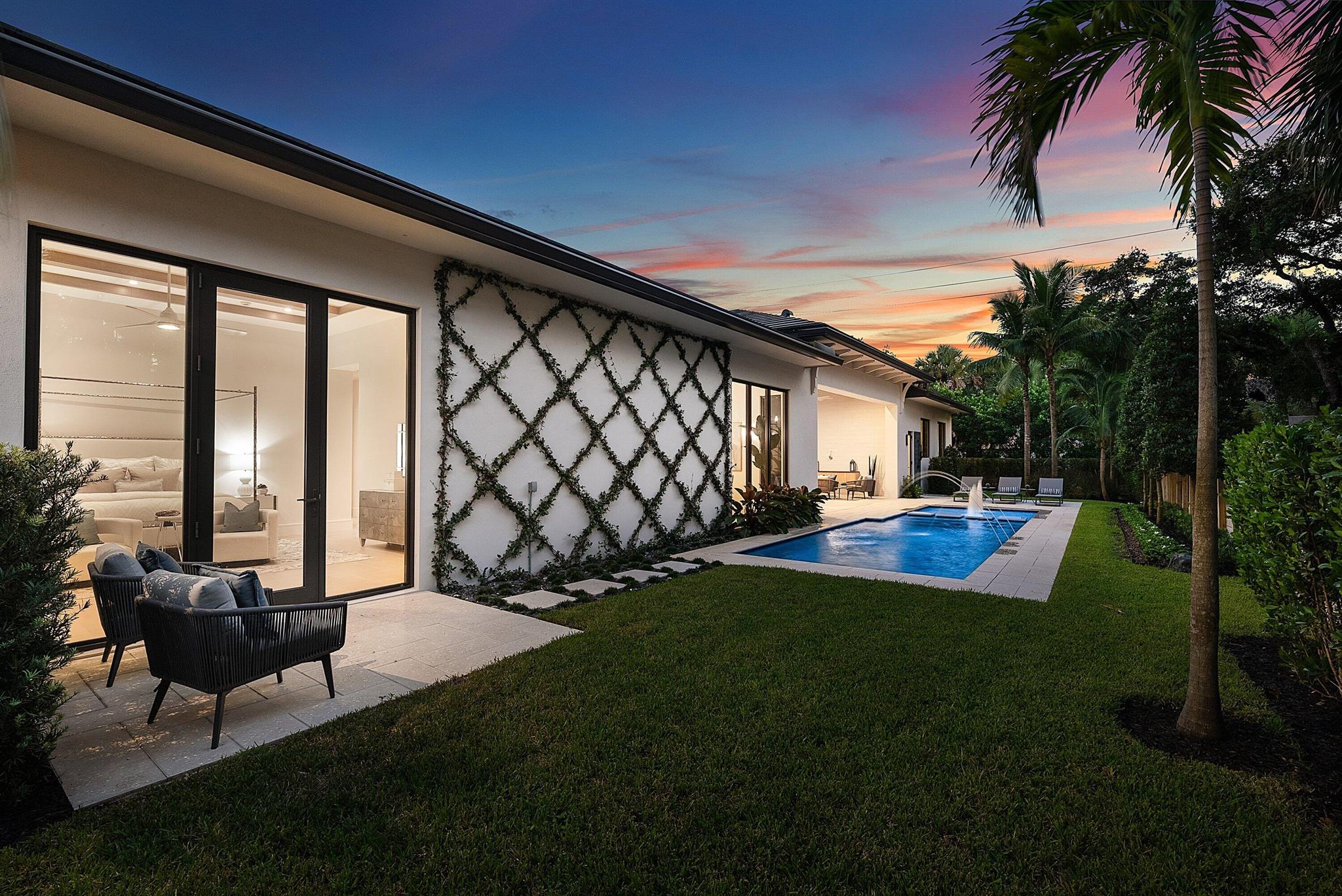 PALM BEACH FARMS CO 11 - Residential